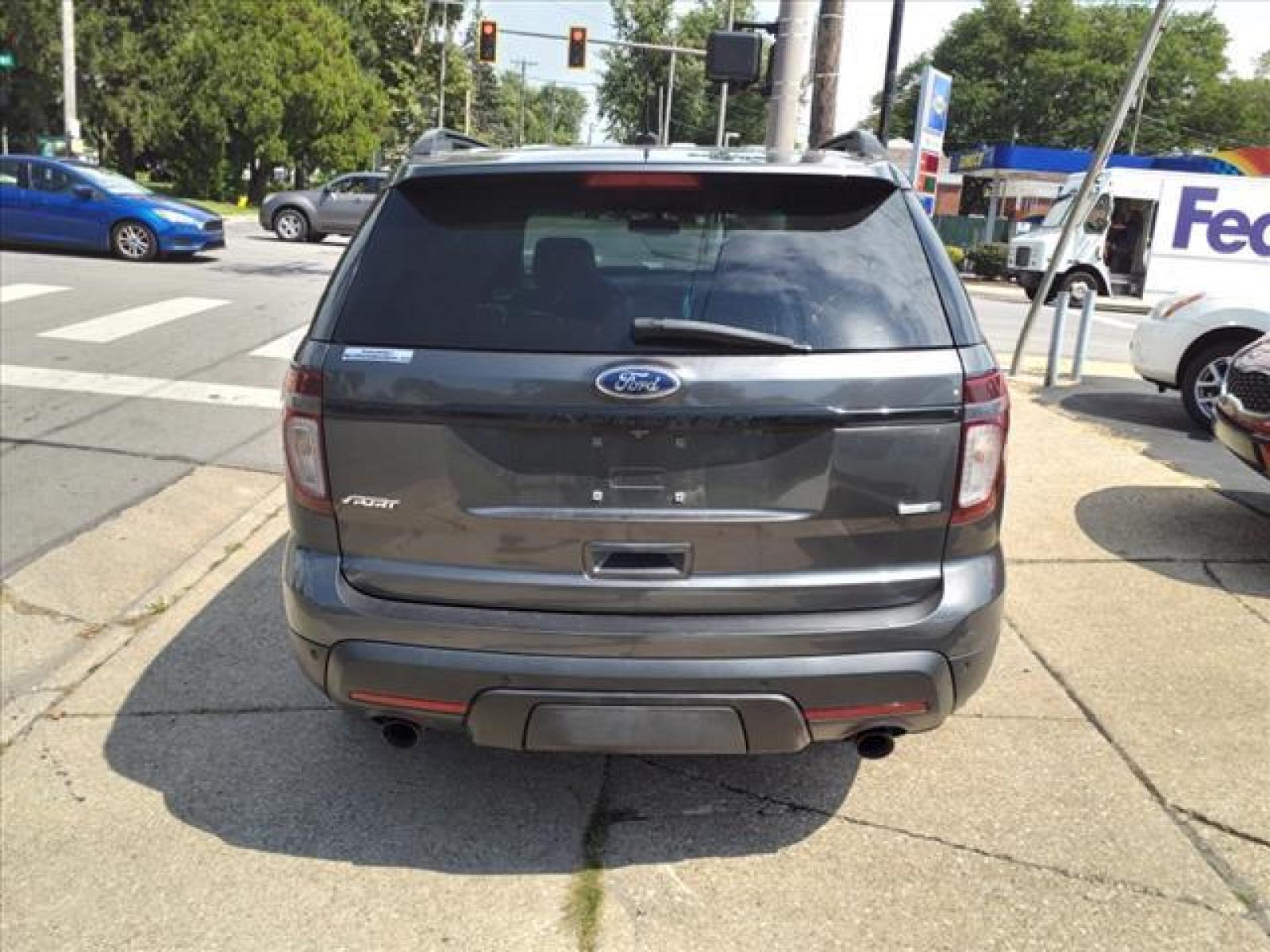 2015 Magnetic Metallic Ford Explorer Sport (1FM5K8GT6FG) with an 3.5L EcoBoost 3.5L Twin Turbo Direct Injection engine, 6-Speed Shiftable Automatic transmission, located at 5505 N. Summit St., Toledo, OH, 43611, (419) 729-2688, 41.654953, -83.530014 - Photo #23