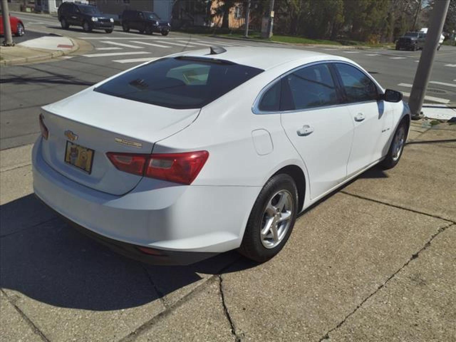 2018 Summit White Chevrolet Malibu LS (1G1ZB5ST5JF) with an 1.5L Ecotec 1.5L Turbo I4 160h Direct Injection engine, 6-Speed Shiftable Automatic transmission, located at 5505 N. Summit St., Toledo, OH, 43611, (419) 729-2688, 41.654953, -83.530014 - Photo #20