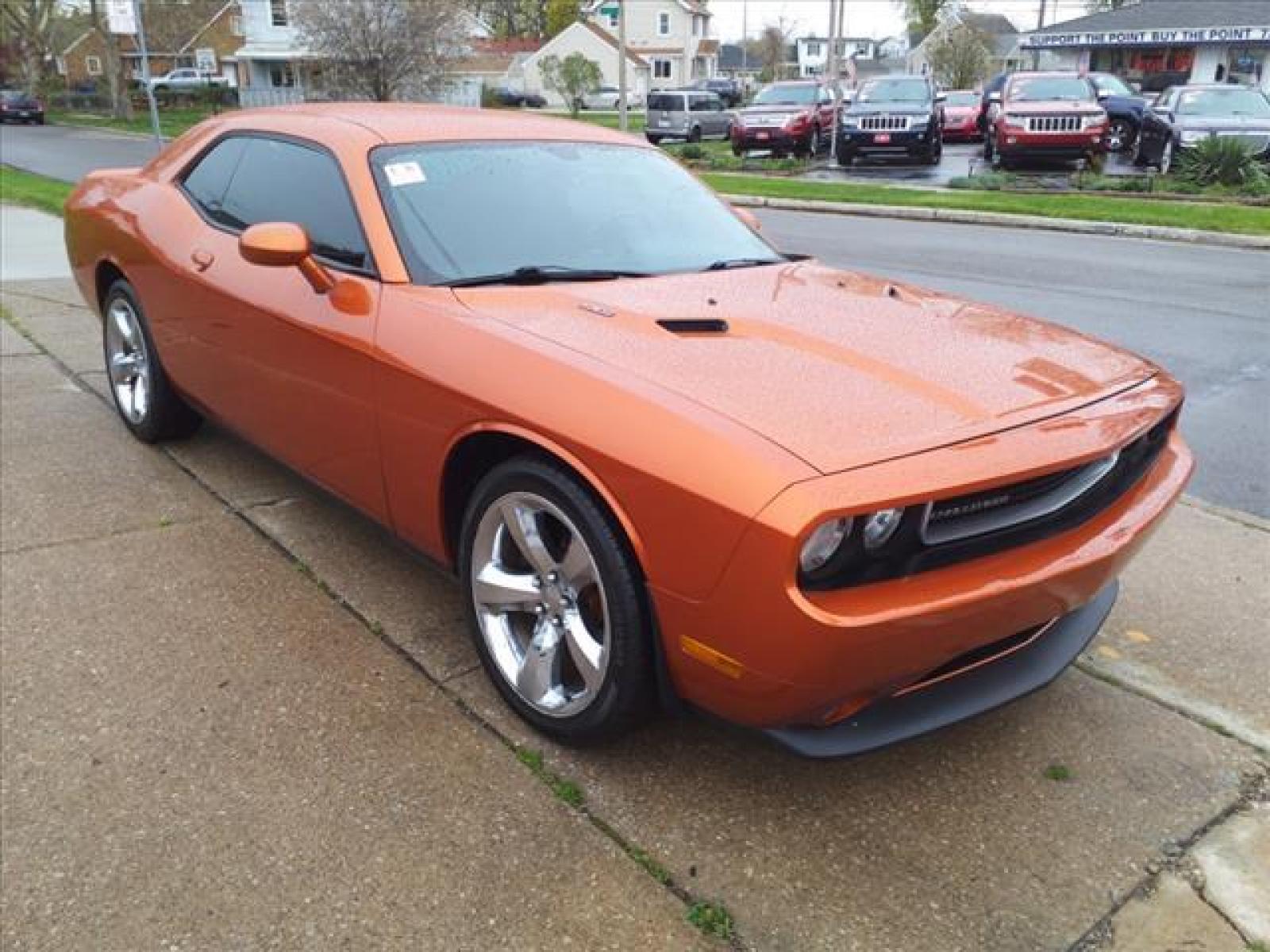 2011 Toxic Orange Pearl Coat Dodge Challenger R/T (2B3CJ5DT9BH) with an 5.7L HEMI 5.7L V8 372hp 401ft. Sequential Multiport Fuel Injection engine, Automatic transmission, located at 5505 N. Summit St., Toledo, OH, 43611, (419) 729-2688, 41.654953, -83.530014 - Photo #15