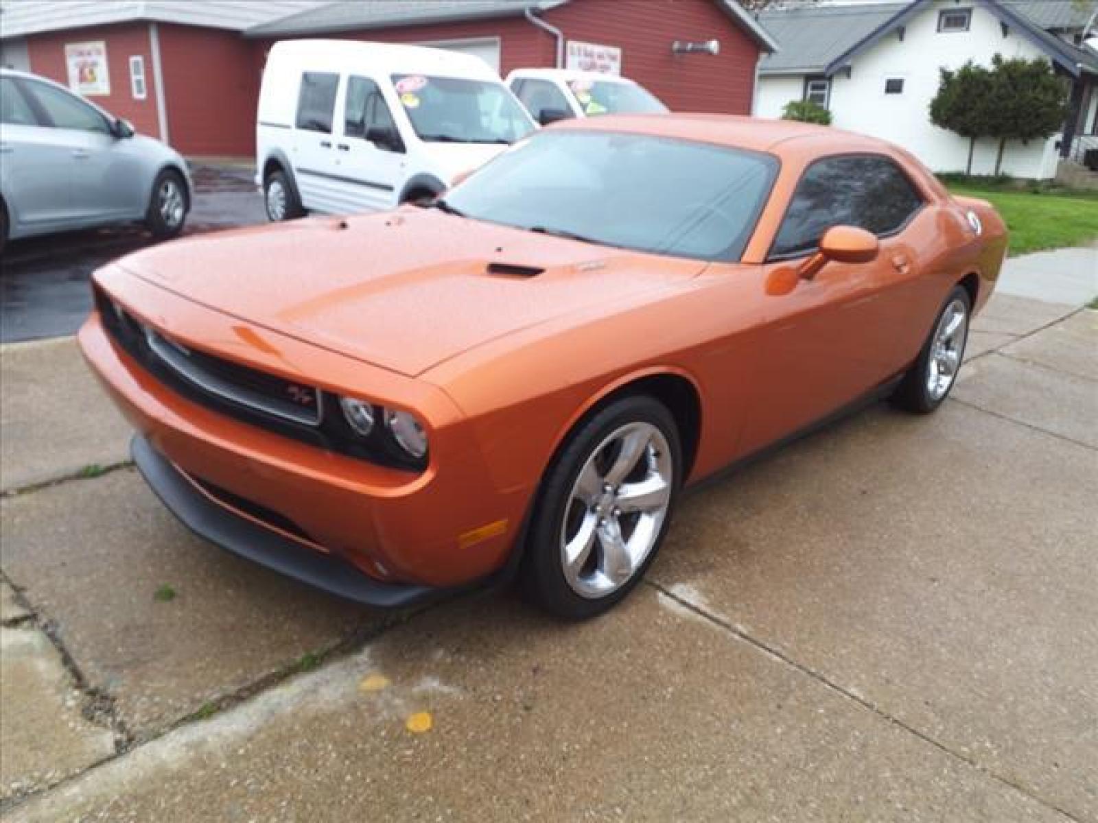 2011 Toxic Orange Pearl Coat Dodge Challenger R/T (2B3CJ5DT9BH) with an 5.7L HEMI 5.7L V8 372hp 401ft. Sequential Multiport Fuel Injection engine, Automatic transmission, located at 5505 N. Summit St., Toledo, OH, 43611, (419) 729-2688, 41.654953, -83.530014 - Photo #17