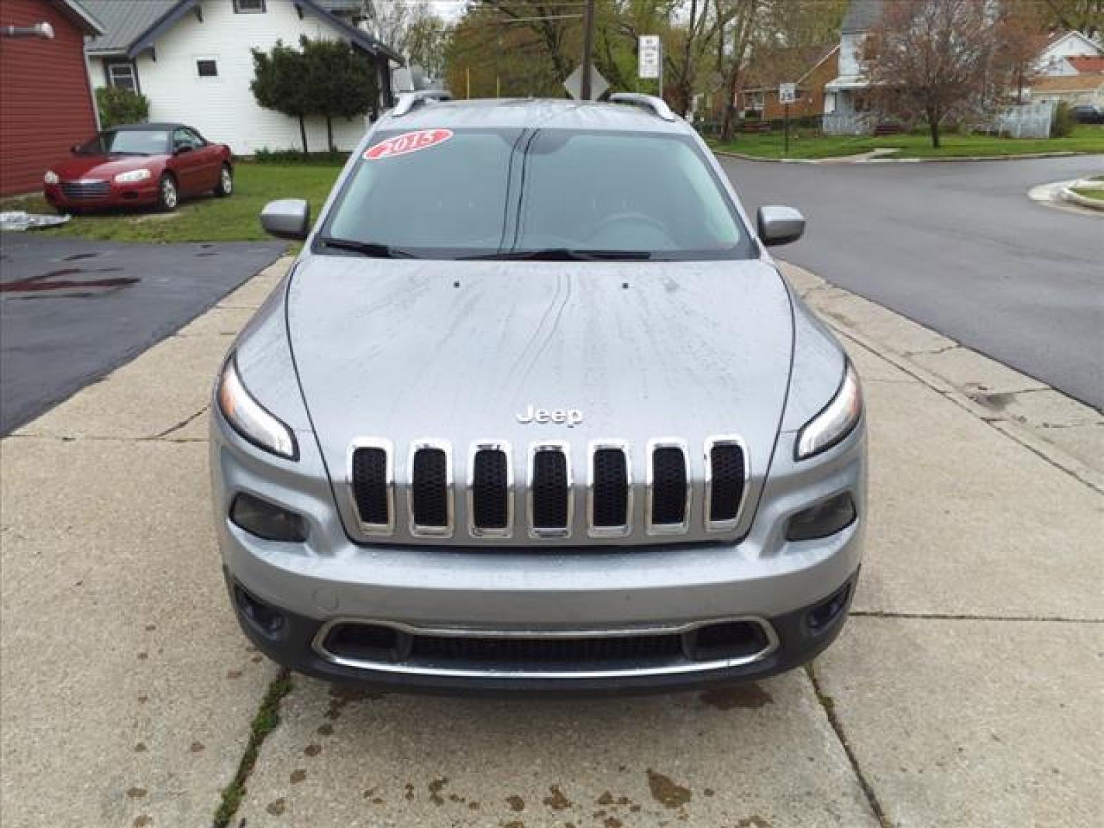 2015 Billet Silver Metallic Clear Coat Jeep Cherokee Limited (1C4PJLDS5FW) with an 3.2L 3.2L V6 271hp 239ft. lbs. Sequential Multiport Fuel Injection engine, 9-Speed Shiftable Automatic transmission, located at 5505 N. Summit St., Toledo, OH, 43611, (419) 729-2688, 41.654953, -83.530014 - Photo #19