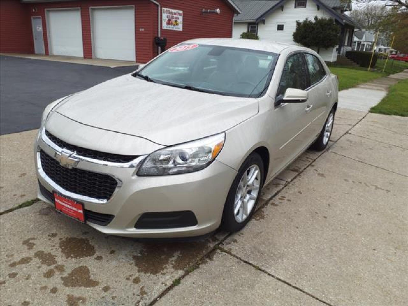 2015 Champagne Silver Metallic Chevrolet Malibu LT (1G11C5SL2FF) with an 2.5L Ecotec 2.5L I4 196hp 191f Direct Injection engine, 6-Speed Shiftable Automatic w/Overdrive transmission, located at 5505 N. Summit St., Toledo, OH, 43611, (419) 729-2688, 41.654953, -83.530014 - Photo #16