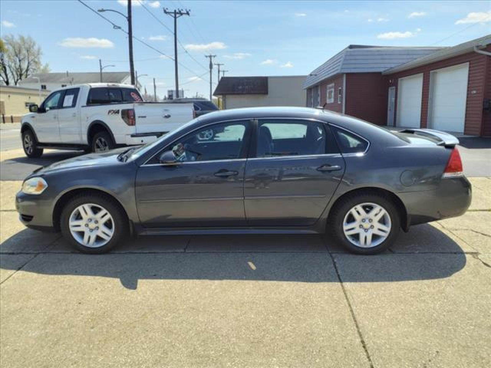 2010 Cyber Gray Metallic Chevrolet Impala LS (2G1WA5EK2A1) with an 3.5L 3.5L V6 207hp 215ft. lbs. Fuel Injected engine, 4-Speed Automatic transmission, located at 5505 N. Summit St., Toledo, OH, 43611, (419) 729-2688, 41.654953, -83.530014 - Photo #18