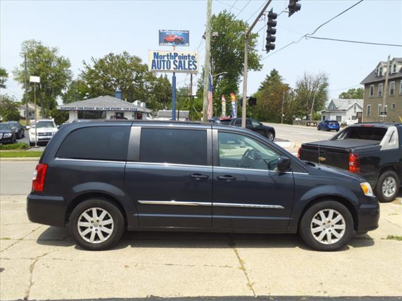 2014 Maximum Steel Metallic Clear Coat Chrysler Town and Country Touring (2C4RC1BGXER) with an 3.6L Pentastar 3.6L Flex Fuel Sequential Multiport Fuel Injection engine, 6-Speed Shiftable Automatic transmission, located at 5505 N. Summit St., Toledo, OH, 43611, (419) 729-2688, 41.654953, -83.530014 - Photo #0