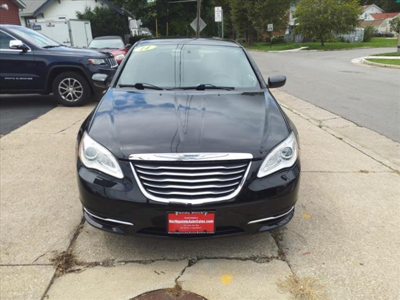 2014 Black Clear Coat Chrysler 200 Touring (1C3CCBBG3EN) with an 3.6L Pentastar 3.6L Flex Fuel Sequential Multiport Fuel Injection engine, 6-Speed Shiftable Automatic transmission, located at 5505 N. Summit St., Toledo, OH, 43611, (419) 729-2688, 41.654953, -83.530014 - Bring your Digital Music collection to life. This baby is ready to RoCk! Just Plug It In! Miles so low there isn't even a french fry under the seat yet. Pop the Top Again! Its fun in the sun with this Roof! Smell the coffee and not the cigarettes in this non-smoker vehicle. Call today to schedul - Photo #14