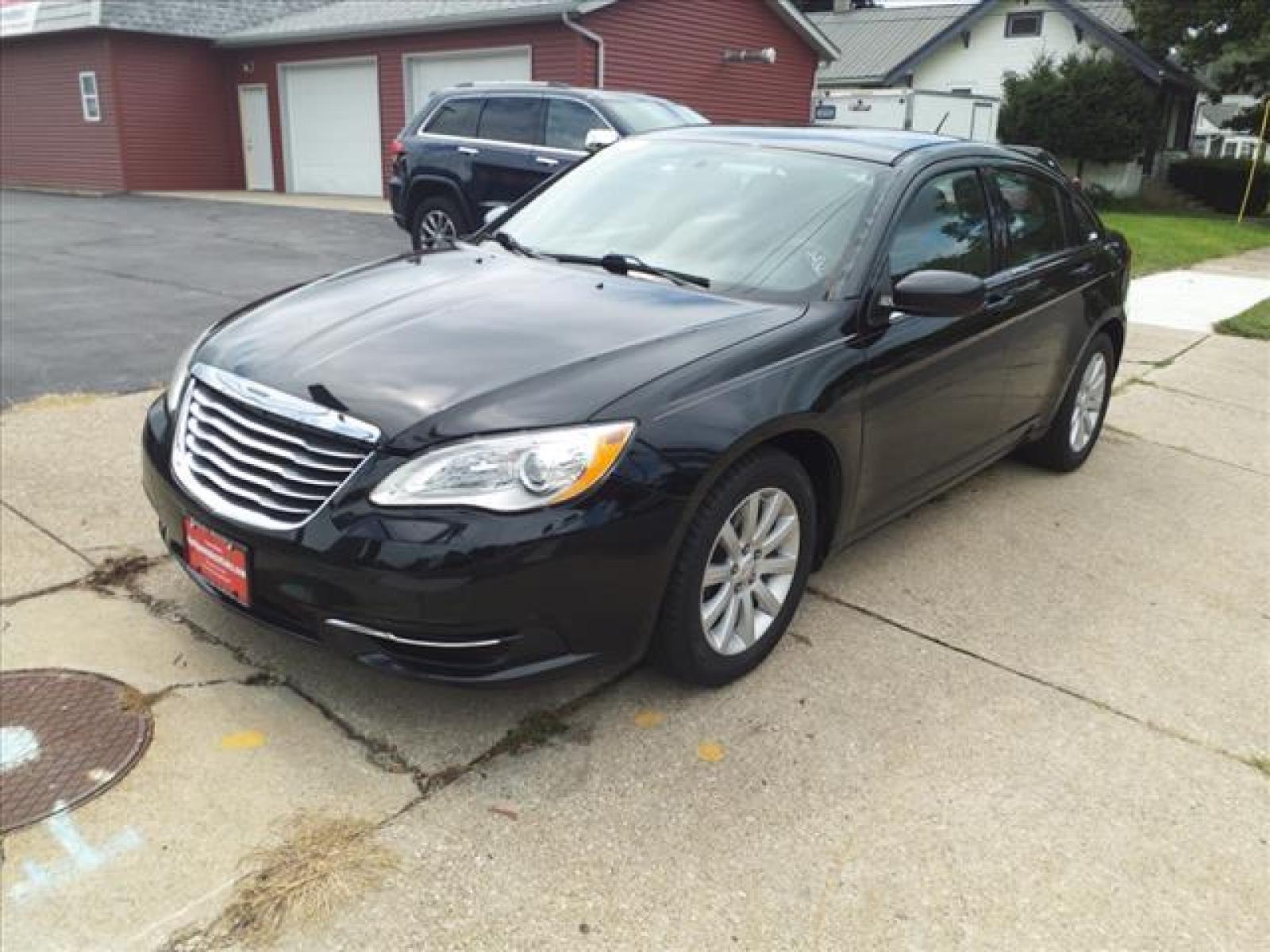 2014 Black Clear Coat Chrysler 200 Touring (1C3CCBBG3EN) with an 3.6L Pentastar 3.6L Flex Fuel Sequential Multiport Fuel Injection engine, 6-Speed Shiftable Automatic transmission, located at 5505 N. Summit St., Toledo, OH, 43611, (419) 729-2688, 41.654953, -83.530014 - Bring your Digital Music collection to life. This baby is ready to RoCk! Just Plug It In! Miles so low there isn't even a french fry under the seat yet. Pop the Top Again! Its fun in the sun with this Roof! Smell the coffee and not the cigarettes in this non-smoker vehicle. Call today to schedul - Photo #15