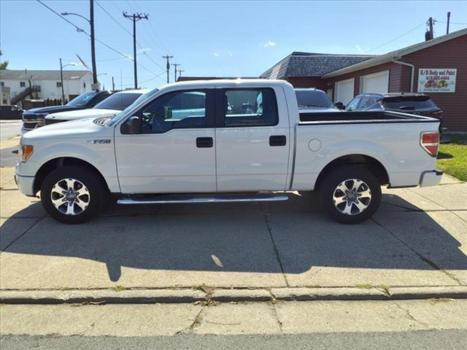 2014 Oxford White Ford F-150 STX (1FTFW1CF6EF) with an 5.0L 5.0L Flex Fuel V8 360hp 3 Sequential Multiport Fuel Injection engine, 6-Speed Shiftable Automatic transmission, located at 5505 N. Summit St., Toledo, OH, 43611, (419) 729-2688, 41.654953, -83.530014 - Photo #17