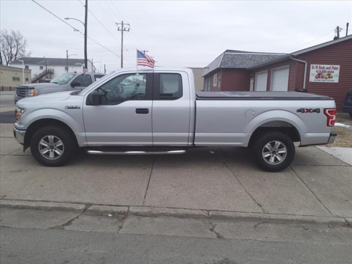 2019 Ingot Silver Ux Ford F-150 4x4 XL (1FTEX1E56KK) with an 5.0L 5.0L Flex Fuel V8 395hp 400ft. lbs. Direct Injection engine, 10-Speed Shiftable Automatic transmission, located at 5505 N. Summit St., Toledo, OH, 43611, (419) 729-2688, 41.654953, -83.530014 - Photo#0