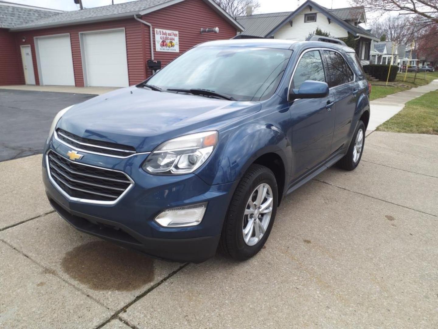 2017 Blue Velvet Metallic G1m Chevrolet Equinox LT (2GNALCEK6H6) with an 2.4L Ecotec 2.4L I4 182hp 172ft. lbs. Direct Injection engine, 6-Speed Shiftable Automatic transmission, located at 5505 N. Summit St., Toledo, OH, 43611, (419) 729-2688, 41.654953, -83.530014 - Photo#19