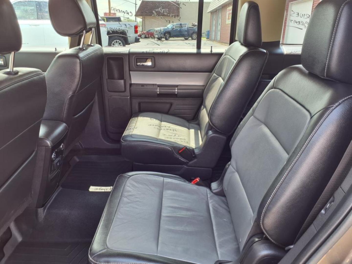 2014 Kodiak Brown Metallic J1 Ford Flex SEL (2FMGK5C86EB) with an 3.5L 3.5L V6 287hp 254ft. lbs. Sequential Multiport Fuel Injection engine, 6-Speed Shiftable Automatic transmission, located at 5505 N. Summit St., Toledo, OH, 43611, (419) 729-2688, 41.654953, -83.530014 - Photo#3