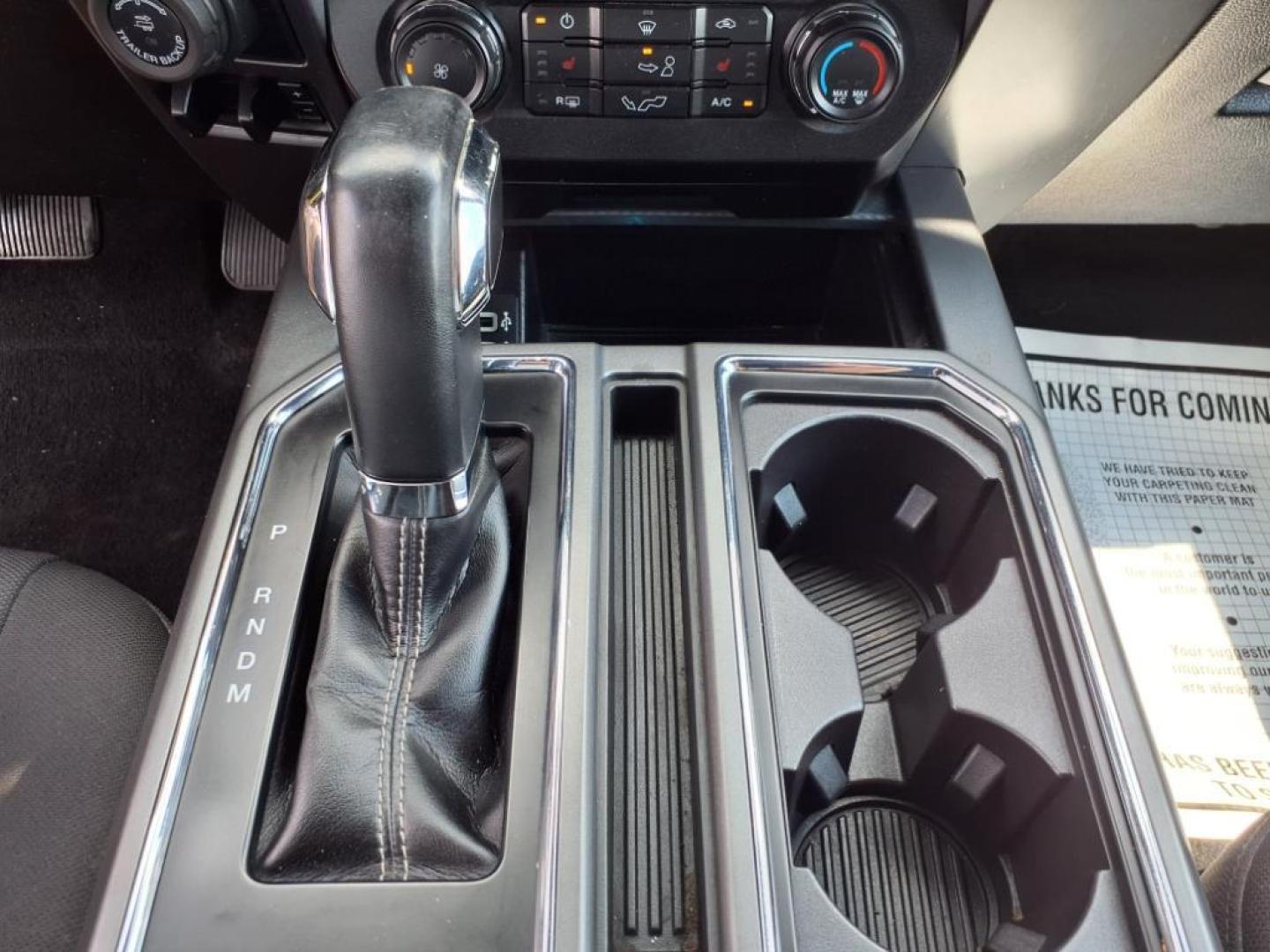 2019 Agate Black Um Ford F-150 XLT (1FTEW1EP3KF) with an 2.7L EcoBoost 2.7L Twin Turbo V6 325hp 400ft. lbs. Direct Injection engine, 10-Speed Shiftable Automatic transmission, located at 5505 N. Summit St., Toledo, OH, 43611, (419) 729-2688, 41.654953, -83.530014 - Photo#11