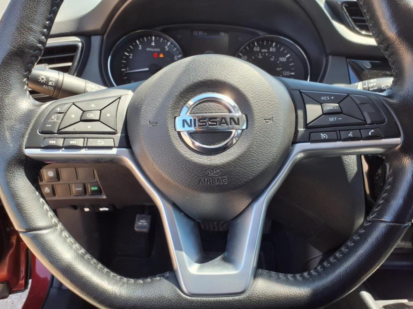 2022 Scarlet Ember Tintcoat Nissan Rogue Sport SV (JN1BJ1BV9NW) with an 2.0L 2.0L I4 141hp 147ft. lbs. Direct Injection engine, 7-Speed Shiftable CVT transmission, located at 5505 N. Summit St., Toledo, OH, 43611, (419) 729-2688, 41.654953, -83.530014 - Photo#7