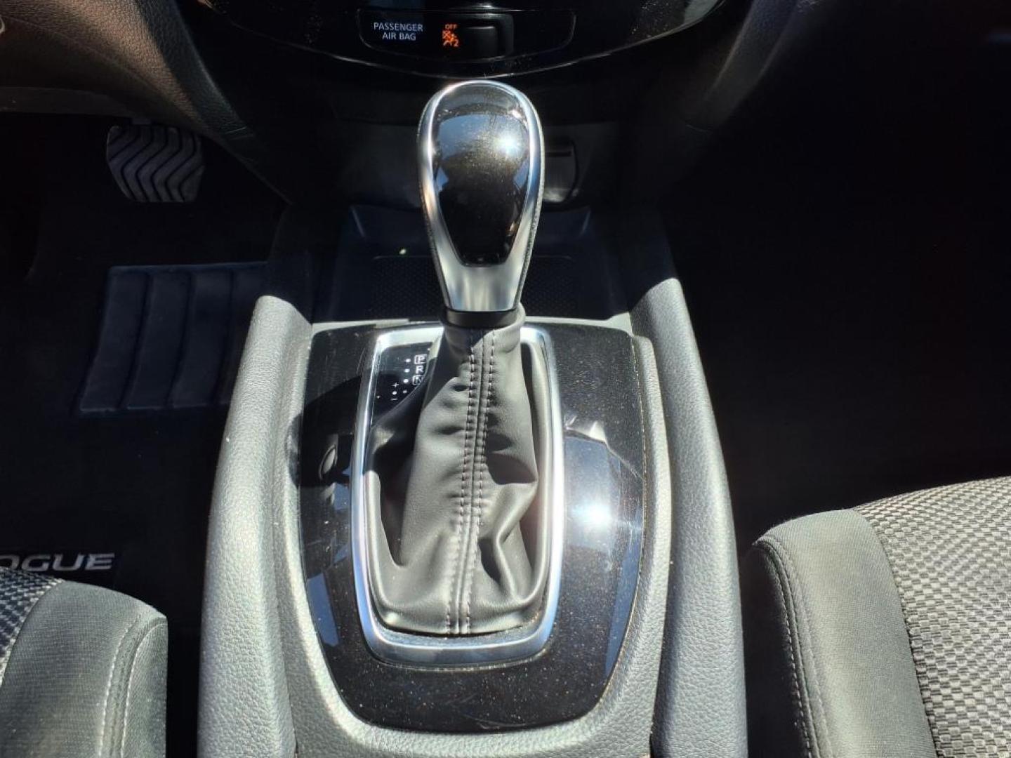 2022 Scarlet Ember Tintcoat Nissan Rogue Sport SV (JN1BJ1BV9NW) with an 2.0L 2.0L I4 141hp 147ft. lbs. Direct Injection engine, 7-Speed Shiftable CVT transmission, located at 5505 N. Summit St., Toledo, OH, 43611, (419) 729-2688, 41.654953, -83.530014 - Photo#11