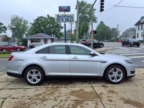 2017 Ford Taurus AWD SEL