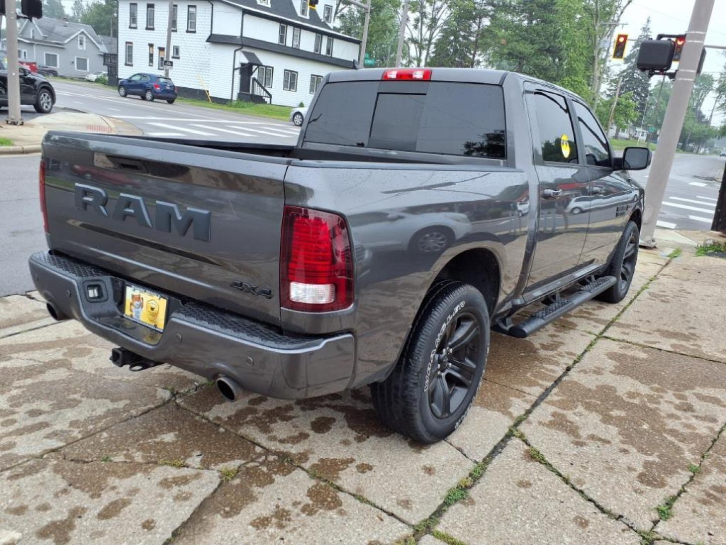 2018 Maximum Steel Metallic Clear Coat RAM 1500 4x4 Sport (1C6RR7MT8JS) with an 5.7L HEMI 5.7L V8 395hp 410ft. lbs. Sequential Multiport Fuel Injection engine, 8-Speed Shiftable Automatic transmission, located at 5505 N. Summit St., Toledo, OH, 43611, (419) 729-2688, 41.654953, -83.530014 - Photo#24