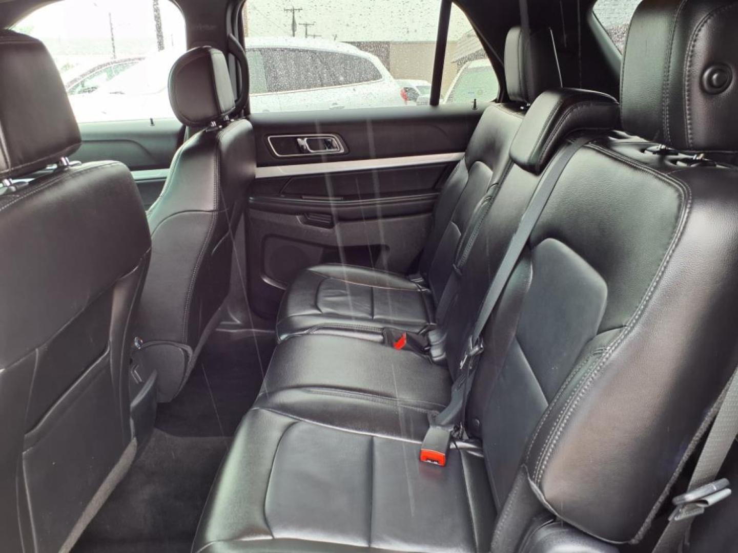 2016 Blue Jeans Ford Explorer AWD XLT (1FM5K8DH7GG) with an 2.3L EcoBoost 2.3L Turbo I4 280hp 310ft. lbs. Direct Injection engine, 6-Speed Shiftable Automatic transmission, located at 5505 N. Summit St., Toledo, OH, 43611, (419) 729-2688, 41.654953, -83.530014 - Photo#3