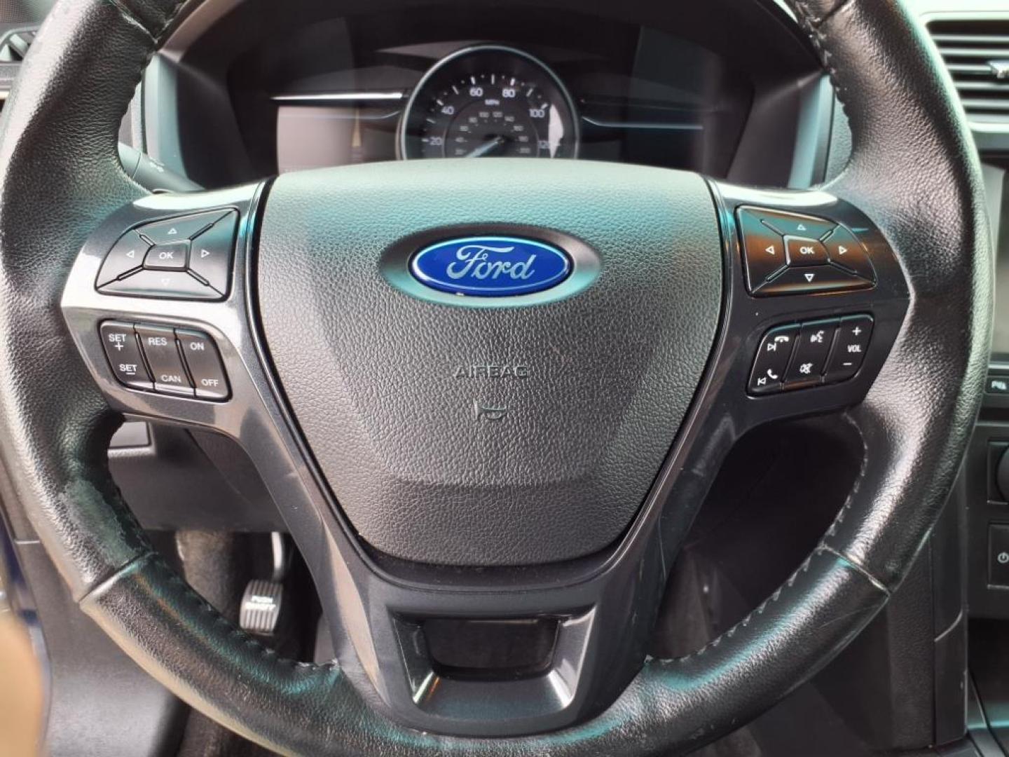 2016 Blue Jeans Ford Explorer AWD XLT (1FM5K8DH7GG) with an 2.3L EcoBoost 2.3L Turbo I4 280hp 310ft. lbs. Direct Injection engine, 6-Speed Shiftable Automatic transmission, located at 5505 N. Summit St., Toledo, OH, 43611, (419) 729-2688, 41.654953, -83.530014 - Photo#8