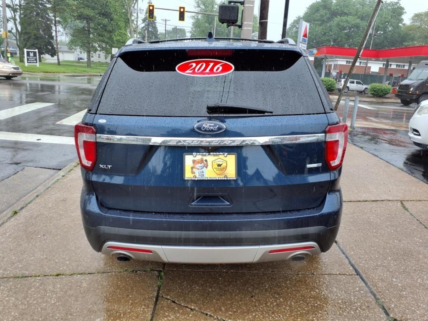 2016 Blue Jeans Ford Explorer AWD XLT (1FM5K8DH7GG) with an 2.3L EcoBoost 2.3L Turbo I4 280hp 310ft. lbs. Direct Injection engine, 6-Speed Shiftable Automatic transmission, located at 5505 N. Summit St., Toledo, OH, 43611, (419) 729-2688, 41.654953, -83.530014 - Photo#24