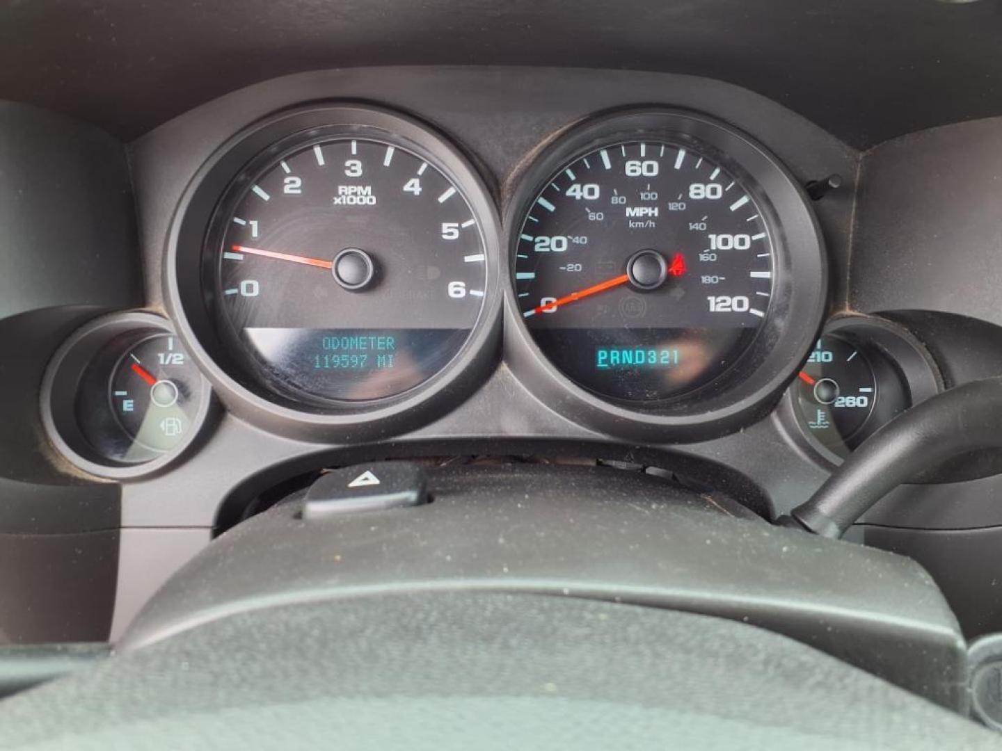 2013 Summit White GMC Sierra 1500 4x4 Work Truck (1GTN2TEA1DZ) with an 4.8L Vortec 4.8L Flex Fuel V8 302hp 305ft. lbs. Sequential-Port F.I. engine, 4-Speed Automatic transmission, located at 5505 N. Summit St., Toledo, OH, 43611, (419) 729-2688, 41.654953, -83.530014 - Photo#6