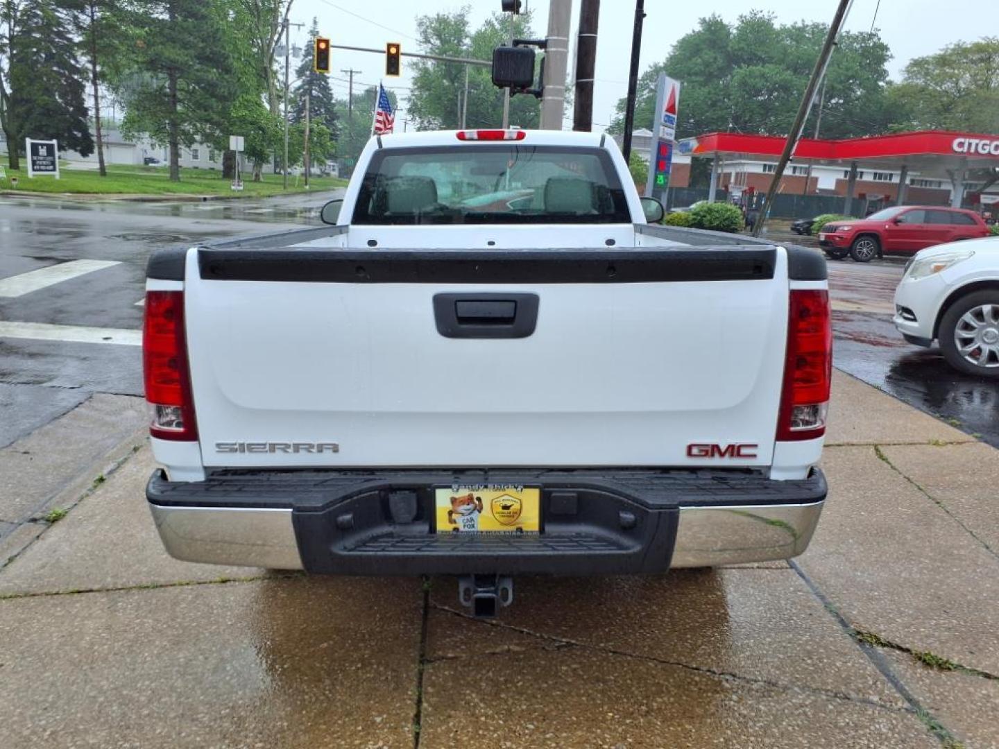2013 Summit White GMC Sierra 1500 4x4 Work Truck (1GTN2TEA1DZ) with an 4.8L Vortec 4.8L Flex Fuel V8 302hp 305ft. lbs. Sequential-Port F.I. engine, 4-Speed Automatic transmission, located at 5505 N. Summit St., Toledo, OH, 43611, (419) 729-2688, 41.654953, -83.530014 - Photo#18