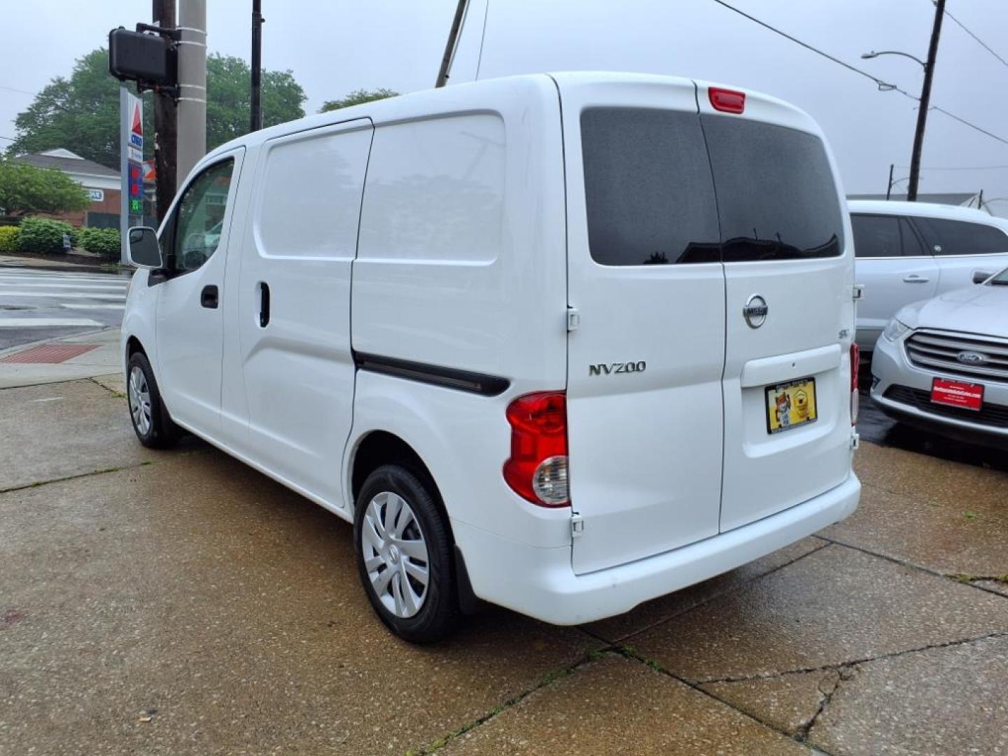 2017 Fresh Powder Nissan NV200 SV (3N6CM0KN7HK) with an 2.0L 2.0L I4 131hp 139ft. lbs. Sequential Multiport Fuel Injection engine, CVT transmission, located at 5505 N. Summit St., Toledo, OH, 43611, (419) 729-2688, 41.654953, -83.530014 - Photo#21