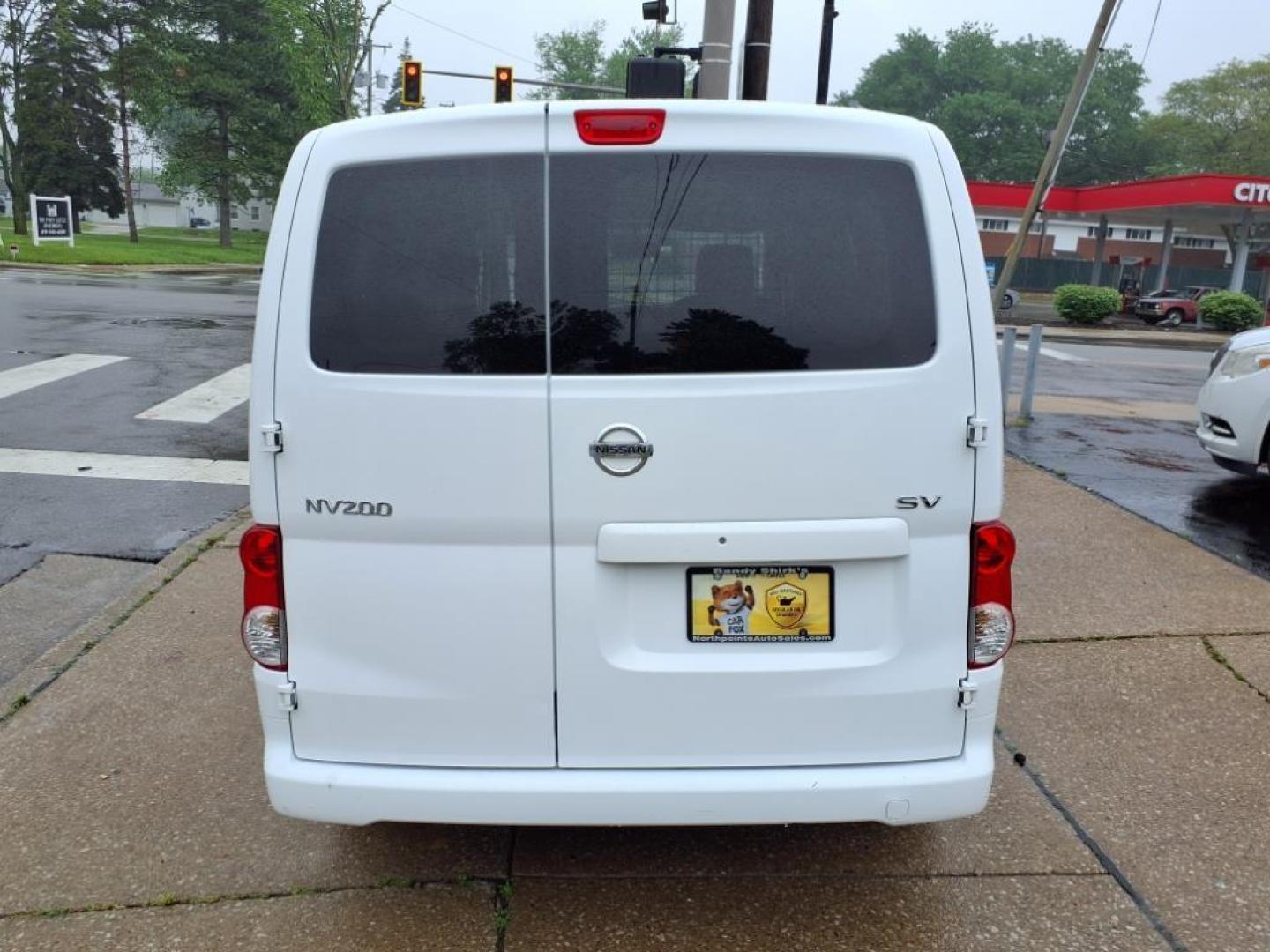 2017 Fresh Powder Nissan NV200 SV (3N6CM0KN7HK) with an 2.0L 2.0L I4 131hp 139ft. lbs. Sequential Multiport Fuel Injection engine, CVT transmission, located at 5505 N. Summit St., Toledo, OH, 43611, (419) 729-2688, 41.654953, -83.530014 - Photo#22