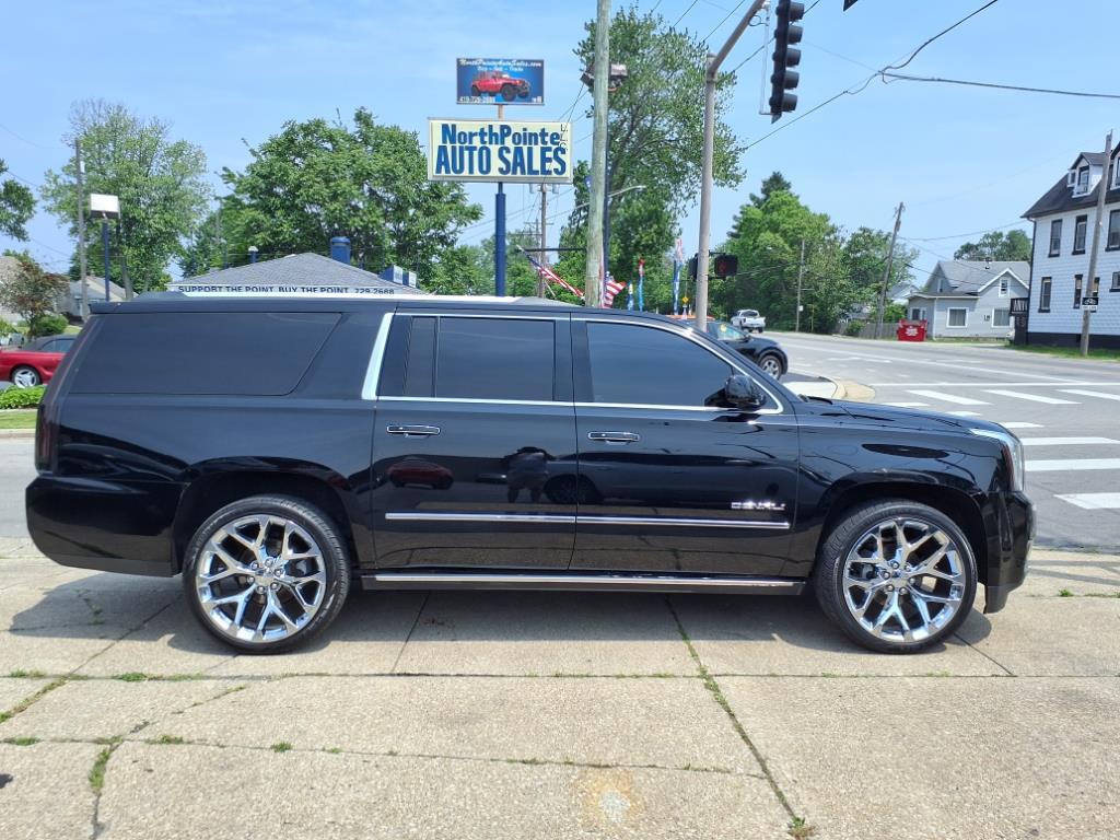 photo of 2015 GMC Yukon XL Denali