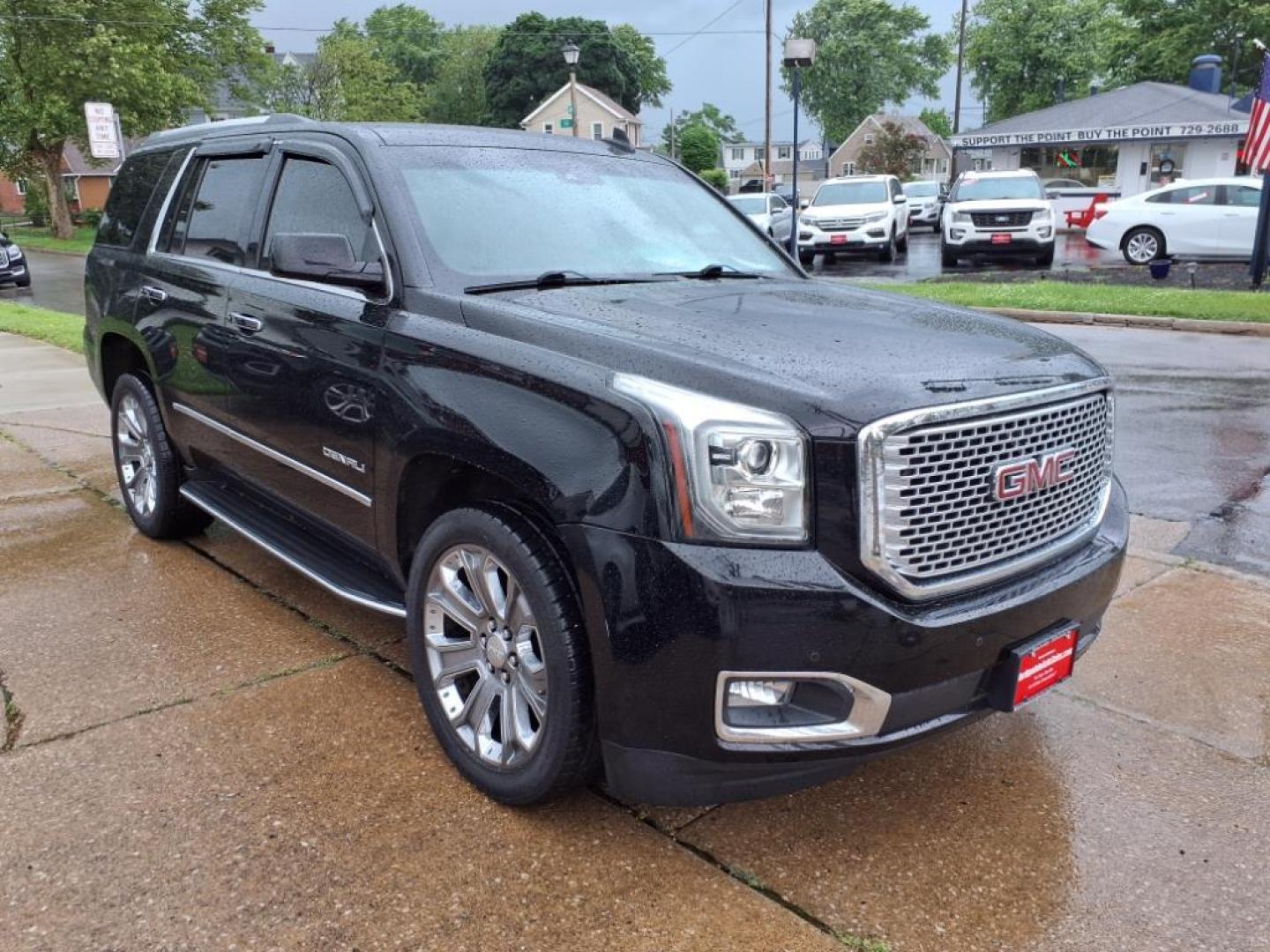 2016 Onyx Black GMC Yukon Denali (1GKS2CKJ4GR) with an 6.2L EcoTec3 6.2L V8 420hp 460ft. lbs. Direct Injection engine, 8-Speed Shiftable Automatic transmission, located at 5505 N. Summit St., Toledo, OH, 43611, (419) 729-2688, 41.654953, -83.530014 - Photo#21
