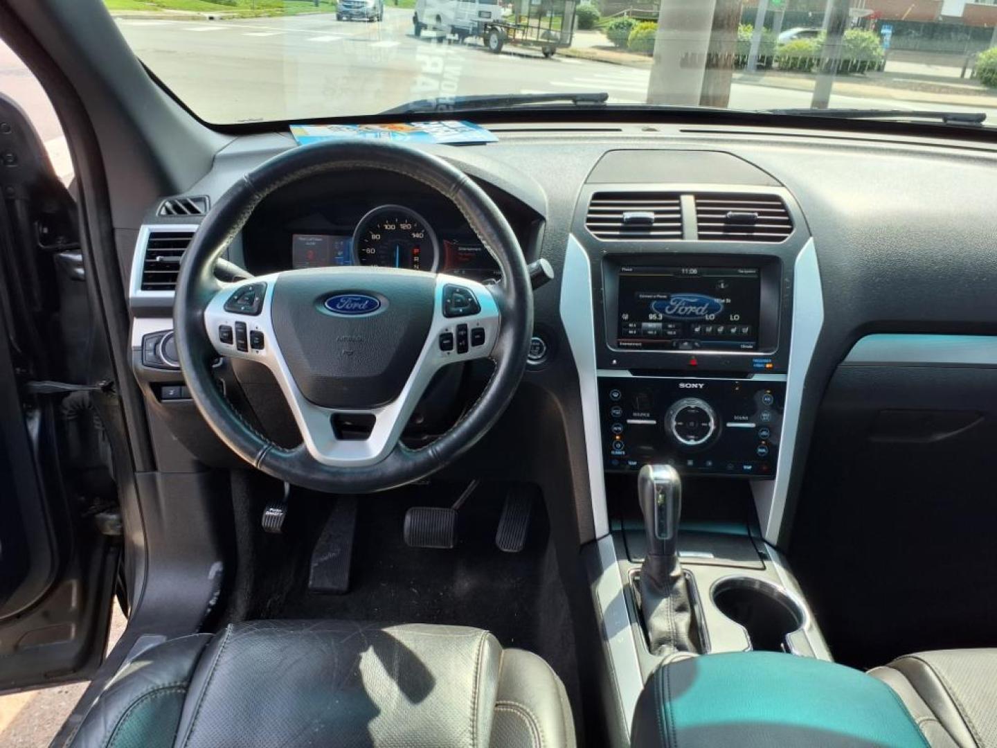 2015 Magnetic Metallic Ford Explorer AWD sport (1FM5K8GT5FG) with an 3.5L EcoBoost 3.5L Twin Turbo V6 365hp 350ft. lbs. Direct Injection engine, 6-Speed Shiftable Automatic transmission, located at 5505 N. Summit St., Toledo, OH, 43611, (419) 729-2688, 41.654953, -83.530014 - Photo#6