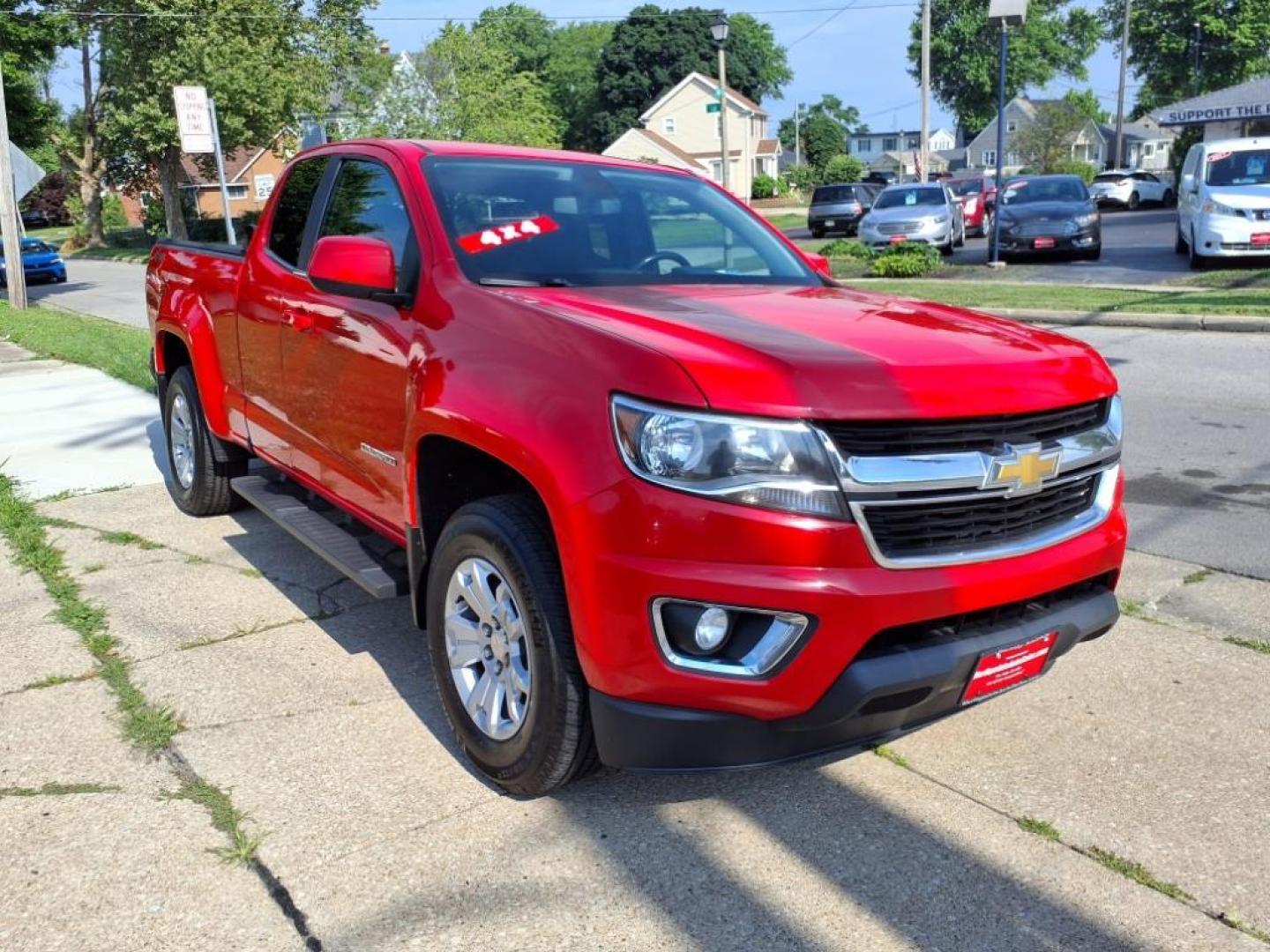 2015 Red Hot Chevrolet Colorado LT (1GCHTBEAXF1) with an 2.5L 2.5L I4 200hp 191ft. lbs. Direct Injection engine, 6-Speed Shiftable Automatic transmission, located at 5505 N. Summit St., Toledo, OH, 43611, (419) 729-2688, 41.654953, -83.530014 - Photo#15