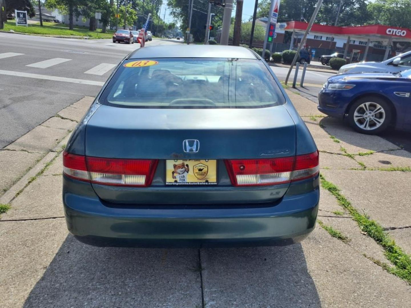 2003 Noble Green Pearl Honda Accord LX (1HGCM56353A) with an 2.4L 2.4L I4 160hp 161ft. lbs. Fuel Injected engine, 5-Speed Automatic transmission, located at 5505 N. Summit St., Toledo, OH, 43611, (419) 729-2688, 41.654953, -83.530014 - Photo#17