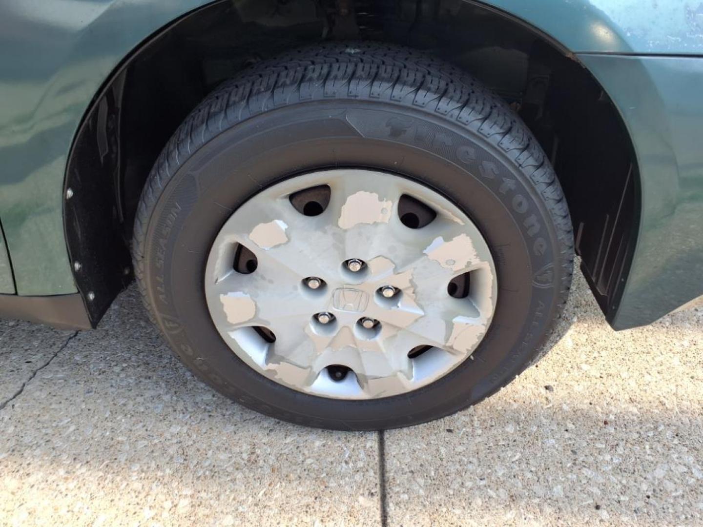 2003 Noble Green Pearl Honda Accord LX (1HGCM56353A) with an 2.4L 2.4L I4 160hp 161ft. lbs. Fuel Injected engine, 5-Speed Automatic transmission, located at 5505 N. Summit St., Toledo, OH, 43611, (419) 729-2688, 41.654953, -83.530014 - Photo#20