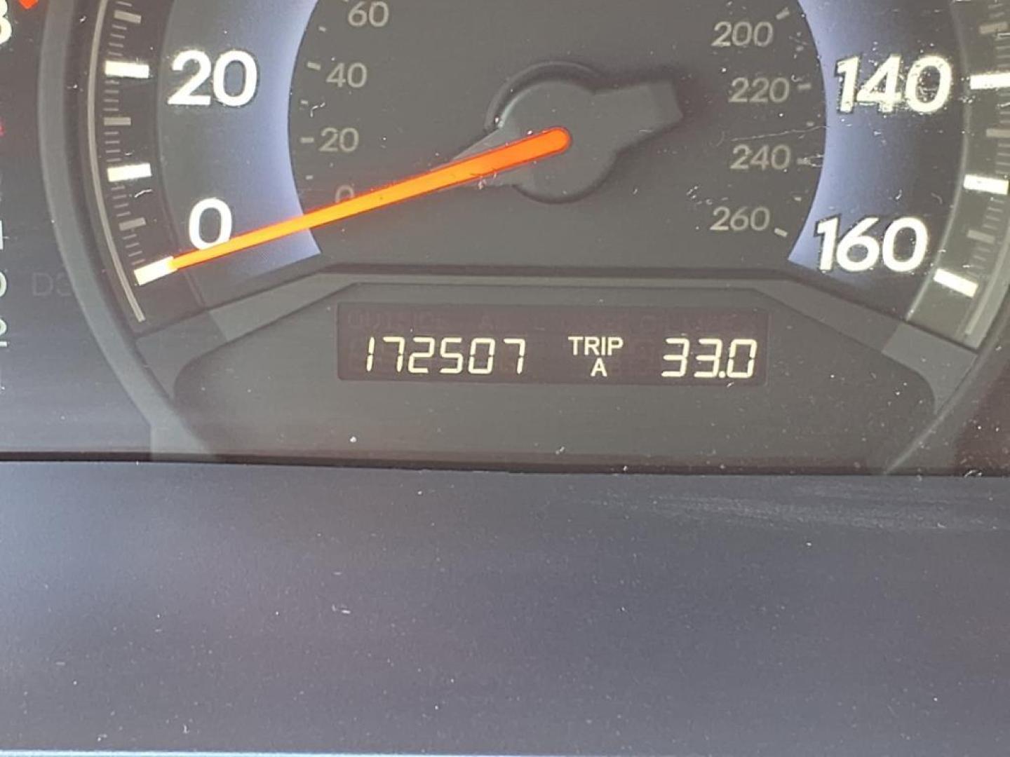 2006 Sage Brush Pearl Honda Odyssey EX-L (5FNRL38666B) with an 3.5L 3L NA V6 single overhead cam (SOHC) 24V Fuel Injected engine, 5-Speed Automatic transmission, located at 5505 N. Summit St., Toledo, OH, 43611, (419) 729-2688, 41.654953, -83.530014 - Photo#11