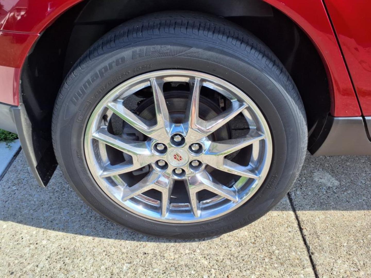 2014 Crystal Red Tintcoat Cadillac SRX Performance Collection (3GYFNCE36ES) with an 3.6L 3.6L V6 308hp 265ft. lbs. Direct Injection engine, 6-Speed Shiftable Automatic transmission, located at 5505 N. Summit St., Toledo, OH, 43611, (419) 729-2688, 41.654953, -83.530014 - Photo#27