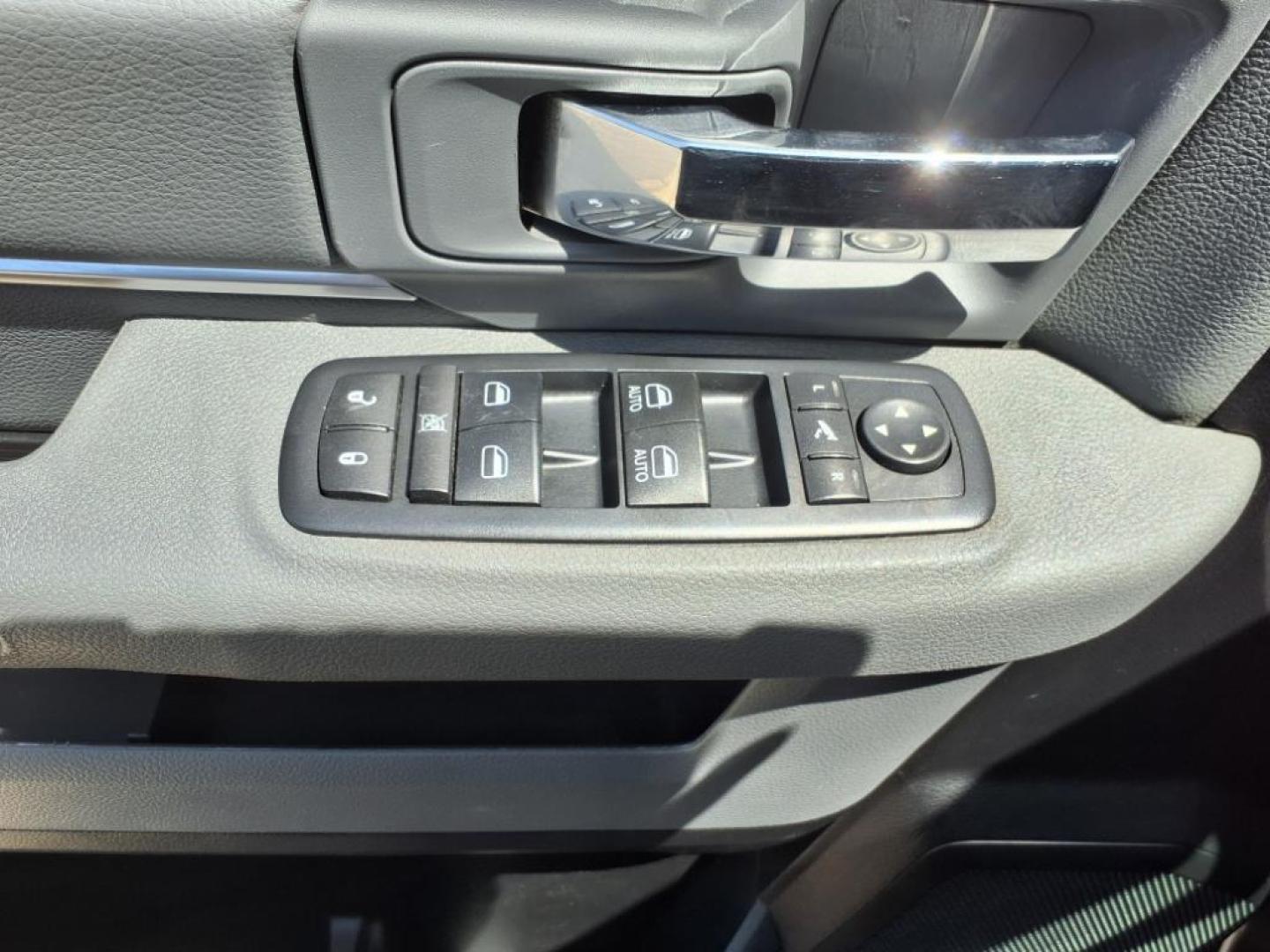 2016 Granite Crystal Metallic Clear Coat RAM 1500 Big Horn (1C6RR7LT8GS) with an 5.7L HEMI 5.7L V8 395hp 410ft. lbs. Sequential Multiport Fuel Injection engine, 8-Speed Shiftable Automatic transmission, located at 5505 N. Summit St., Toledo, OH, 43611, (419) 729-2688, 41.654953, -83.530014 - Photo#6