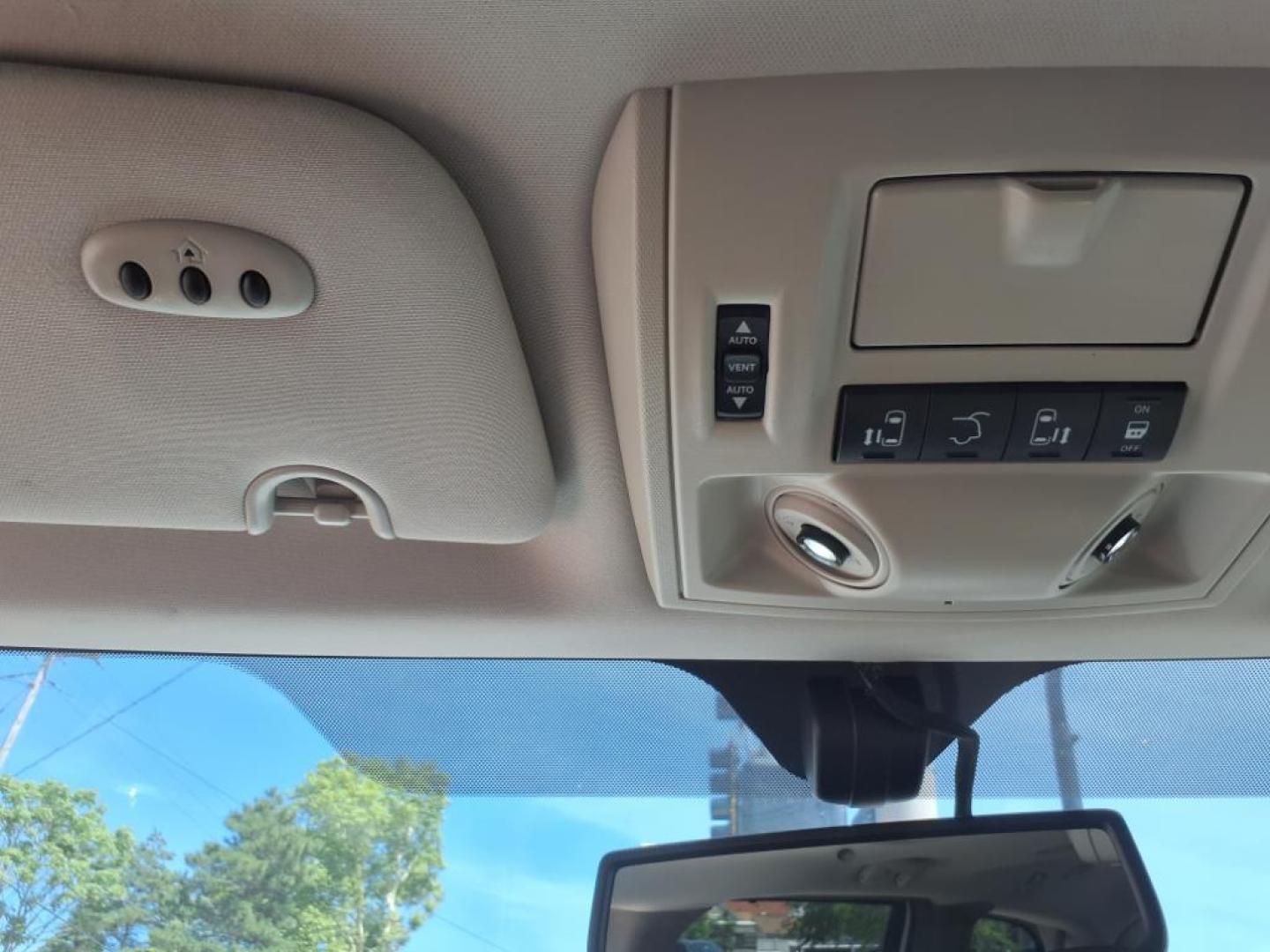2016 Bright White Clear Coat Chrysler Town and Country Touring-L (2C4RC1CG3GR) with an 3.6L Pentastar 3.6L Flex Fuel V6 283hp 260ft. lbs. Sequential Multiport Fuel Injection engine, 6-Speed Shiftable Automatic transmission, located at 5505 N. Summit St., Toledo, OH, 43611, (419) 729-2688, 41.654953, -83.530014 - Photo#18