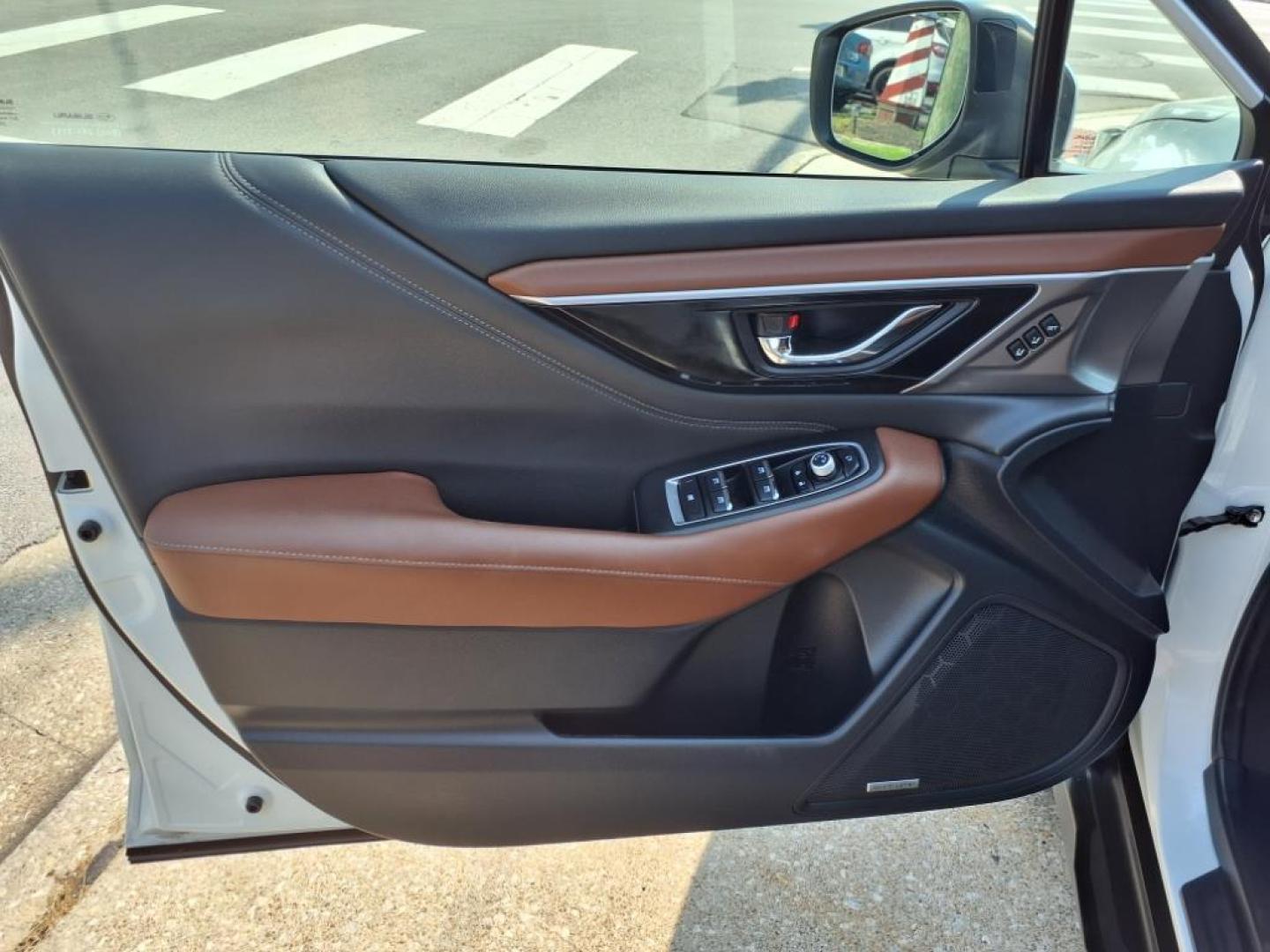 2020 Magnetite Gray Metallic Subaru Outback Touring XT (4S4BTGPD1L3) with an 2.4L 2.4L Turbo H4 260hp 277ft. lbs. Direct Injection engine, 8-Speed Shiftable CVT transmission, located at 5505 N. Summit St., Toledo, OH, 43611, (419) 729-2688, 41.654953, -83.530014 - Photo#7
