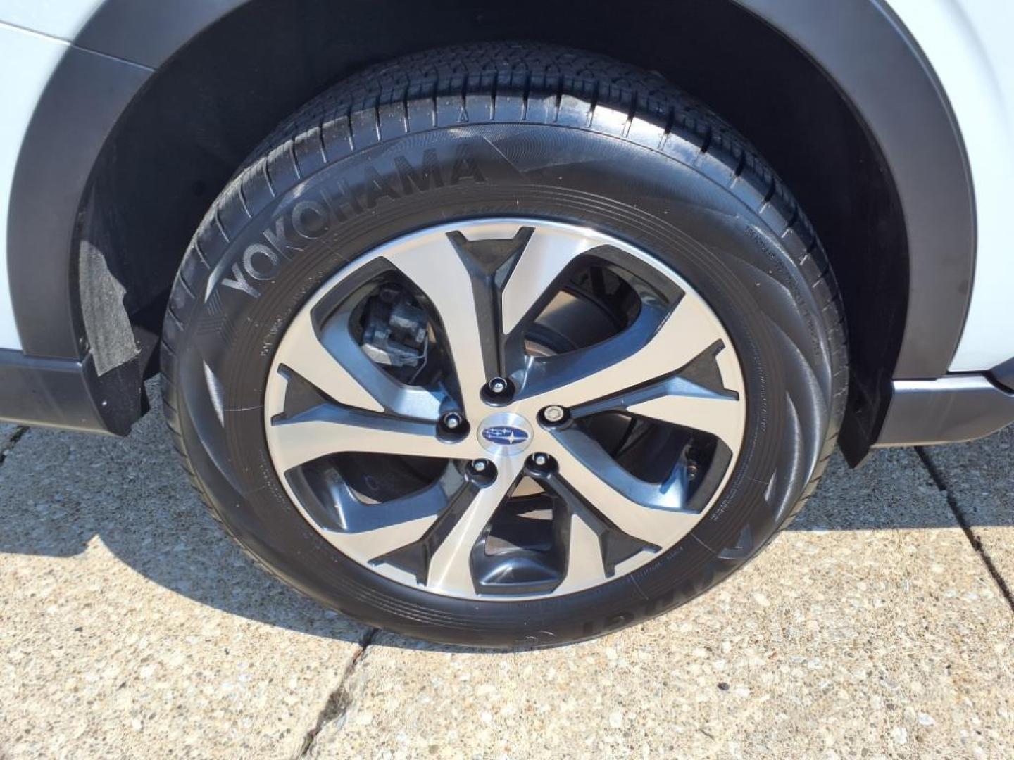 2020 Magnetite Gray Metallic Subaru Outback Touring XT (4S4BTGPD1L3) with an 2.4L 2.4L Turbo H4 260hp 277ft. lbs. Direct Injection engine, 8-Speed Shiftable CVT transmission, located at 5505 N. Summit St., Toledo, OH, 43611, (419) 729-2688, 41.654953, -83.530014 - Photo#30
