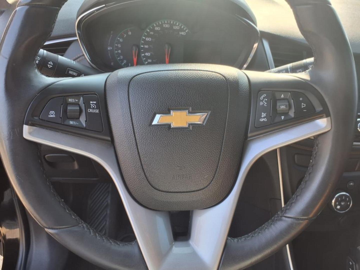 2018 Mosaic Black Metallic Chevrolet Trax LT (3GNCJLSBXJL) with an 1.4L Ecotec 1.4L Turbo I4 138hp 148ft. lbs. Sequential Multiport Fuel Injection engine, 6-Speed Shiftable Automatic transmission, located at 5505 N. Summit St., Toledo, OH, 43611, (419) 729-2688, 41.654953, -83.530014 - Photo#9