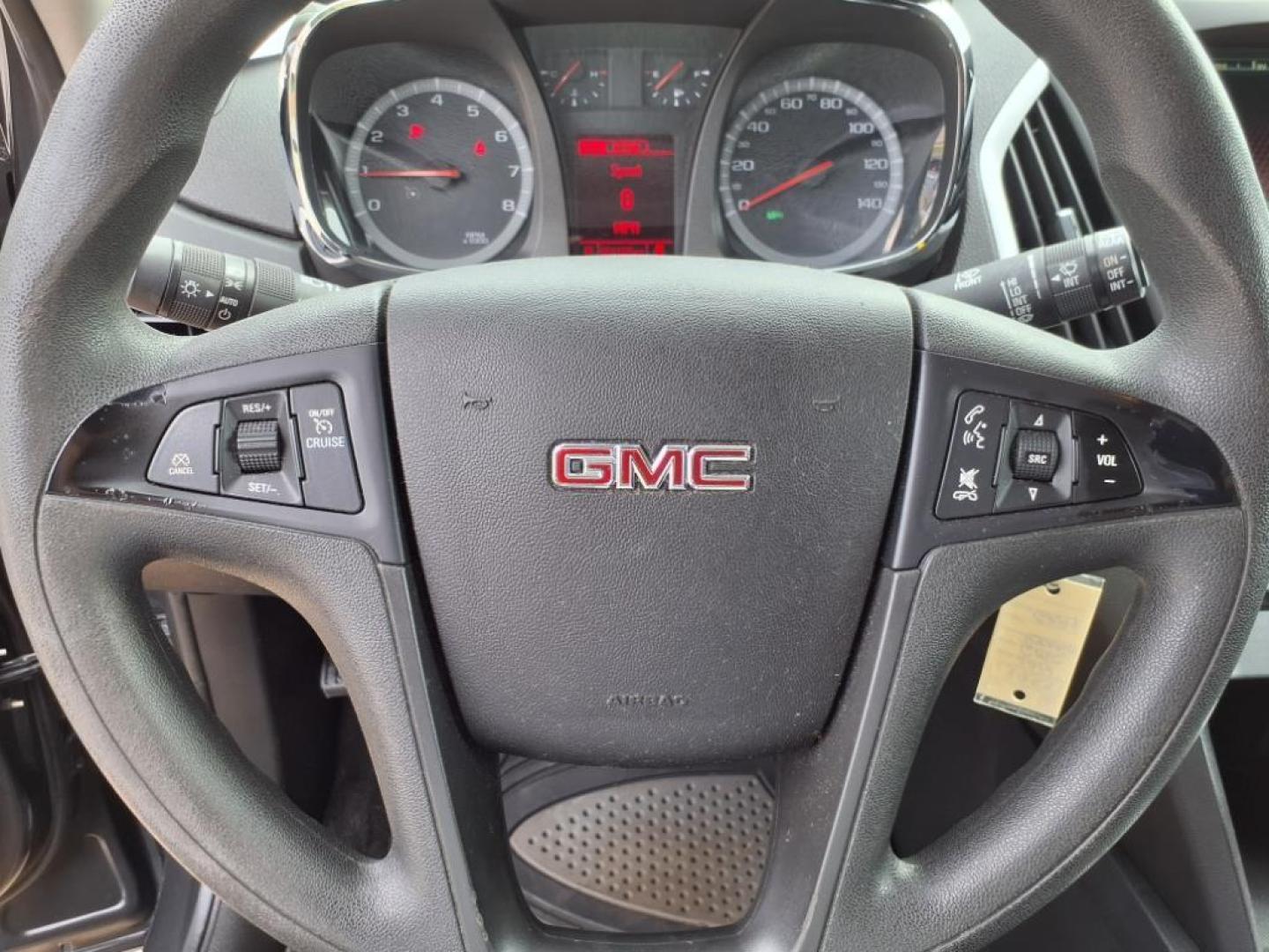 2014 Ashen Gray Metallic GMC Terrain SLE-1 (2GKALMEKXE6) with an 2.4L Ecotec 2.4L I4 182hp 172ft. lbs. Direct Injection engine, 6-Speed Shiftable Automatic transmission, located at 5505 N. Summit St., Toledo, OH, 43611, (419) 729-2688, 41.654953, -83.530014 - Photo#8