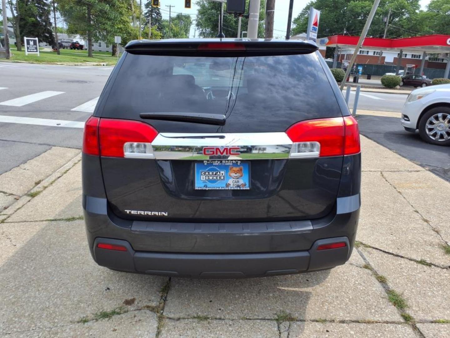2014 Ashen Gray Metallic GMC Terrain SLE-1 (2GKALMEKXE6) with an 2.4L Ecotec 2.4L I4 182hp 172ft. lbs. Direct Injection engine, 6-Speed Shiftable Automatic transmission, located at 5505 N. Summit St., Toledo, OH, 43611, (419) 729-2688, 41.654953, -83.530014 - Photo#21