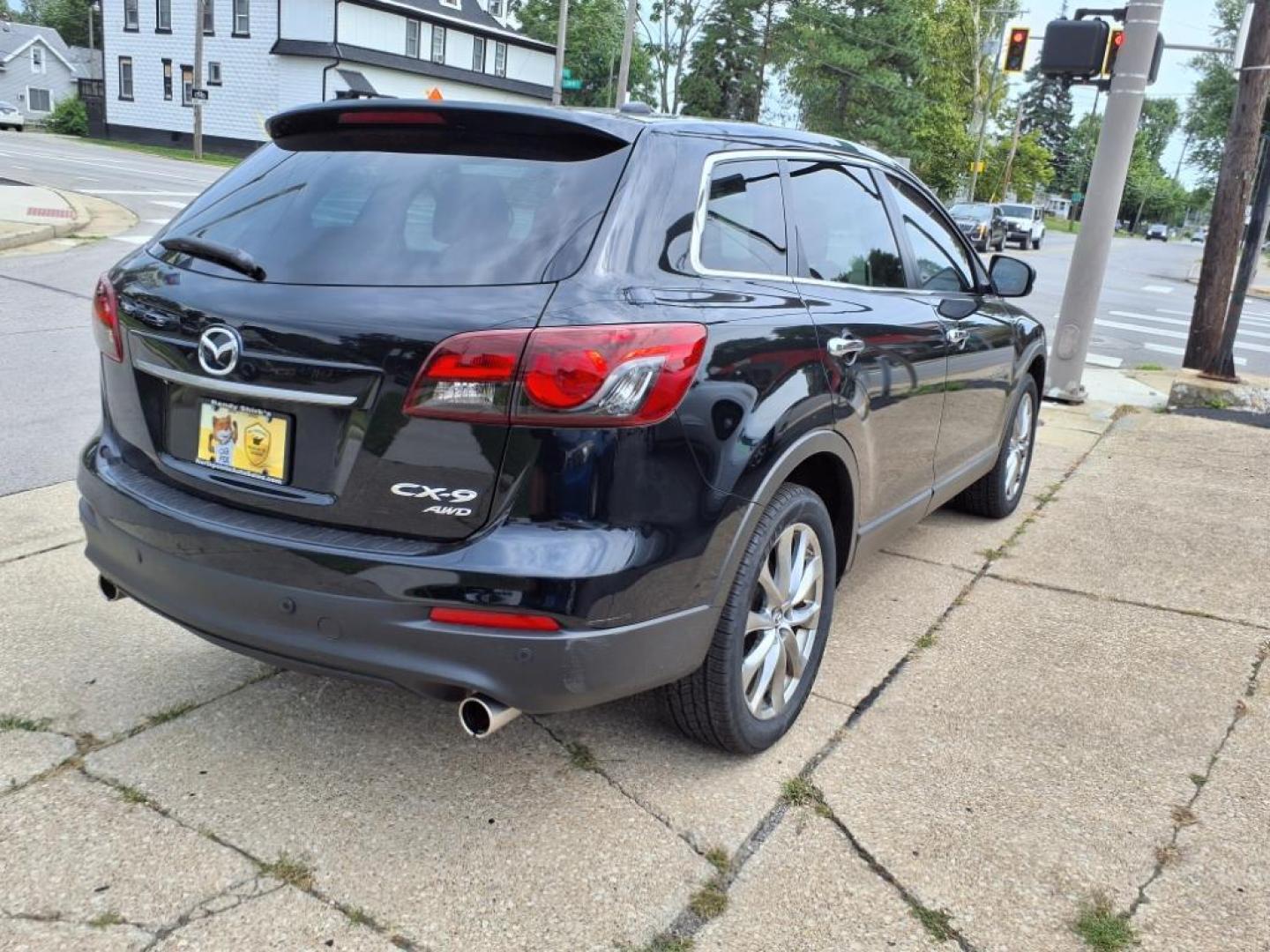 2014 Jet Black Mica Mazda CX-9 Grand Touring (JM3TB3DA1E0) with an 3.7L 3.7L V6 273hp 270ft. lbs. Fuel Injected engine, 6-Speed Shiftable Automatic transmission, located at 5505 N. Summit St., Toledo, OH, 43611, (419) 729-2688, 41.654953, -83.530014 - Photo#27