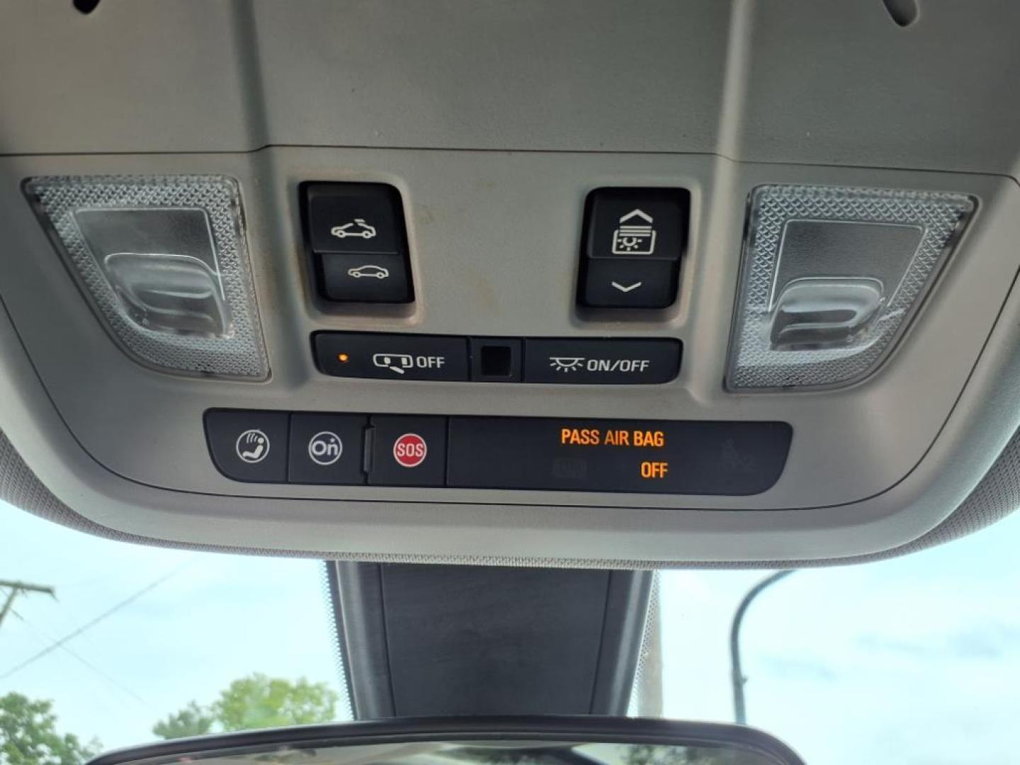 2019 Summit White Chevrolet Malibu LT (1G1ZD5ST8KF) with an 1.5L Ecotec 1.5L Turbo I4 160hp 184ft. lbs. Direct Injection engine, CVT transmission, located at 5505 N. Summit St., Toledo, OH, 43611, (419) 729-2688, 41.654953, -83.530014 - Photo#16
