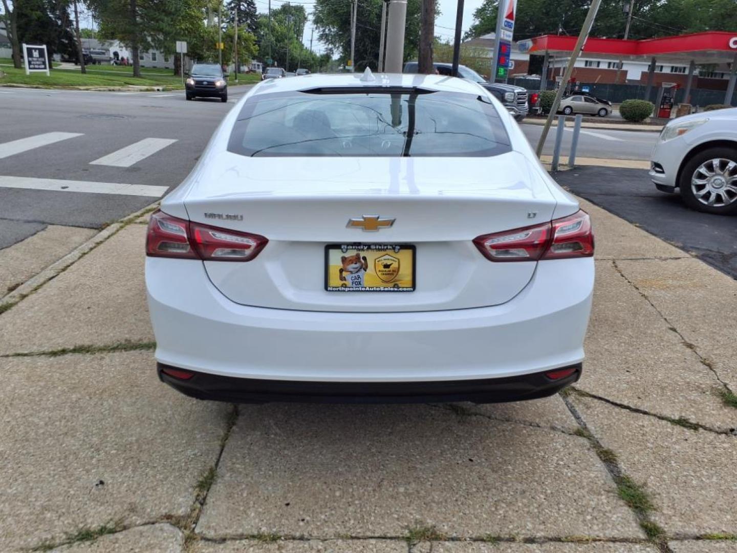 2019 Summit White Chevrolet Malibu LT (1G1ZD5ST8KF) with an 1.5L Ecotec 1.5L Turbo I4 160hp 184ft. lbs. Direct Injection engine, CVT transmission, located at 5505 N. Summit St., Toledo, OH, 43611, (419) 729-2688, 41.654953, -83.530014 - Photo#24