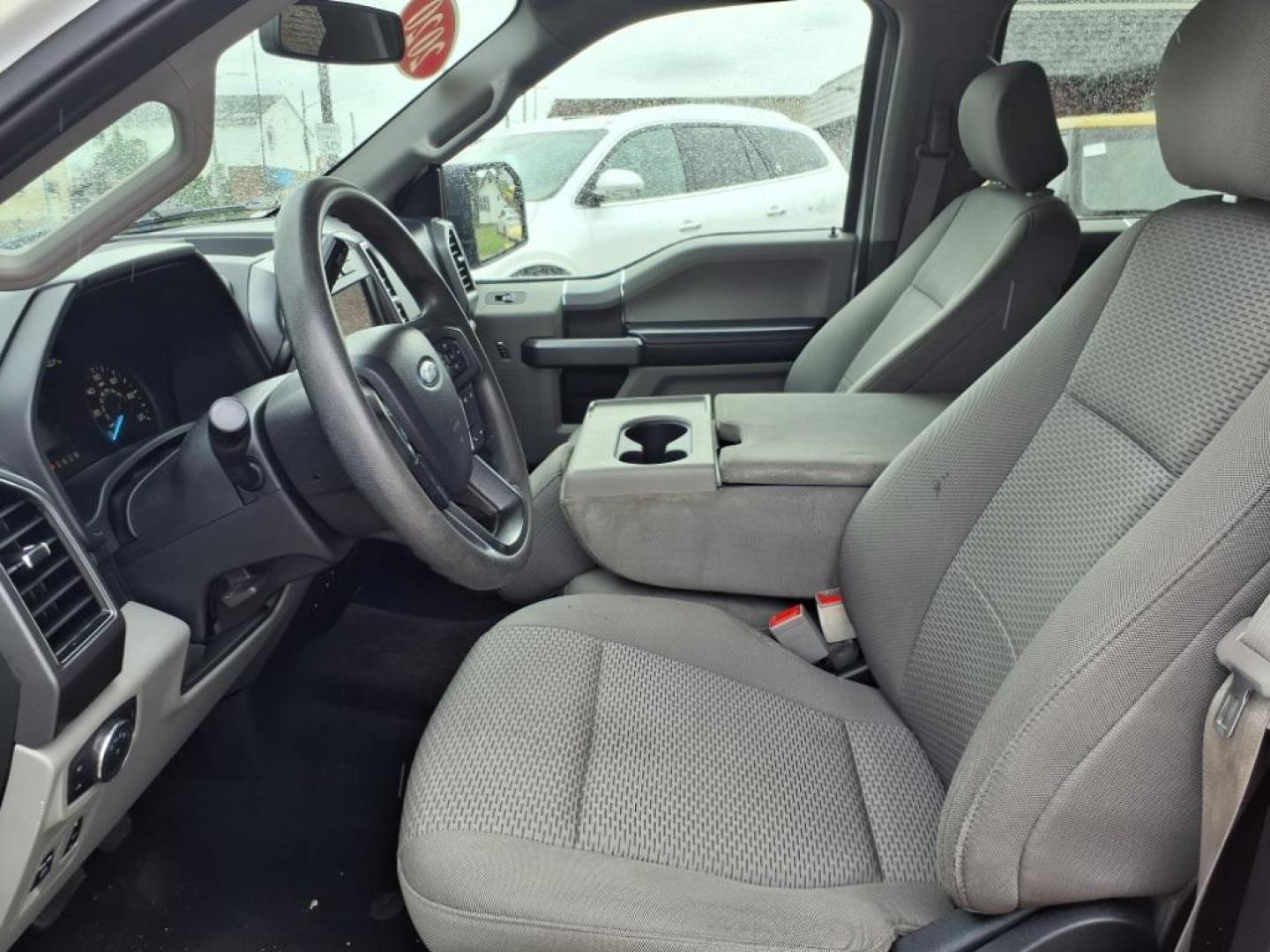 2020 Oxford White Ford F-150 XLT (1FTEW1C42LK) with an 3.5L EcoBoost 3.5L Twin Turbo V6 375hp 470ft. lbs. Common Rail Direct Injection engine, 10-Speed Shiftable Automatic transmission, located at 5505 N. Summit St., Toledo, OH, 43611, (419) 729-2688, 41.654953, -83.530014 - Photo#1