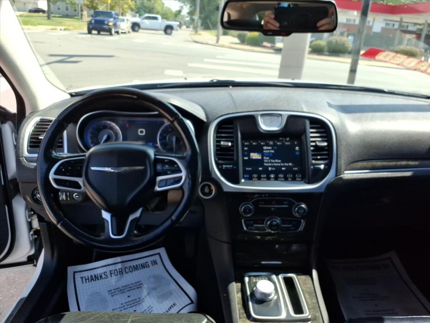 2019 Bright White Clear Coat Chrysler 300 Limited (2C3CCAKG7KH) with an 3.6L Pentastar 3.6L V6 292hp 260ft. lbs. Sequential Multiport Fuel Injection engine, 8-Speed Shiftable Automatic transmission, located at 5505 N. Summit St., Toledo, OH, 43611, (419) 729-2688, 41.654953, -83.530014 - Photo#6