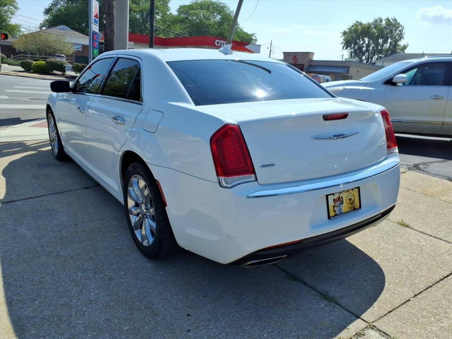 2019 Bright White Clear Coat Chrysler 300 Limited (2C3CCAKG7KH) with an 3.6L Pentastar 3.6L V6 292hp 260ft. lbs. Sequential Multiport Fuel Injection engine, 8-Speed Shiftable Automatic transmission, located at 5505 N. Summit St., Toledo, OH, 43611, (419) 729-2688, 41.654953, -83.530014 - Photo#27