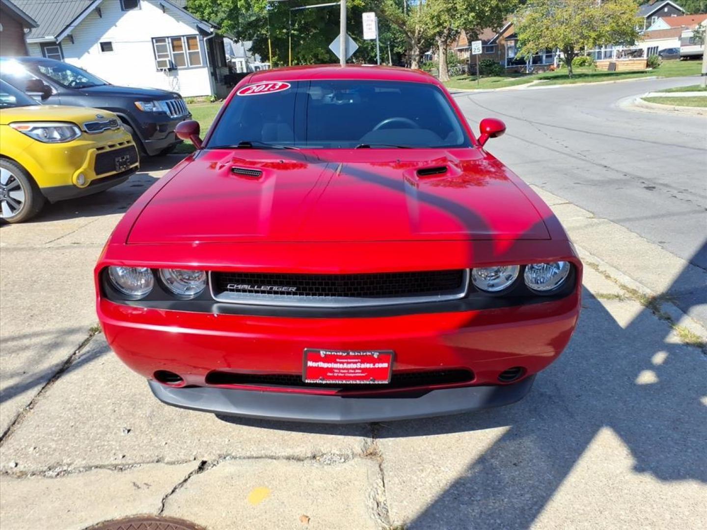2013 Redline 3 Coat Pearl Dodge Challenger SXT (2C3CDYAG3DH) with an 3.6L Pentastar 3.6L V6 305hp 268ft. lbs. Sequential Multiport Fuel Injection engine, 5-Speed Shiftable Automatic transmission, located at 5505 N. Summit St., Toledo, OH, 43611, (419) 729-2688, 41.654953, -83.530014 - Photo#17