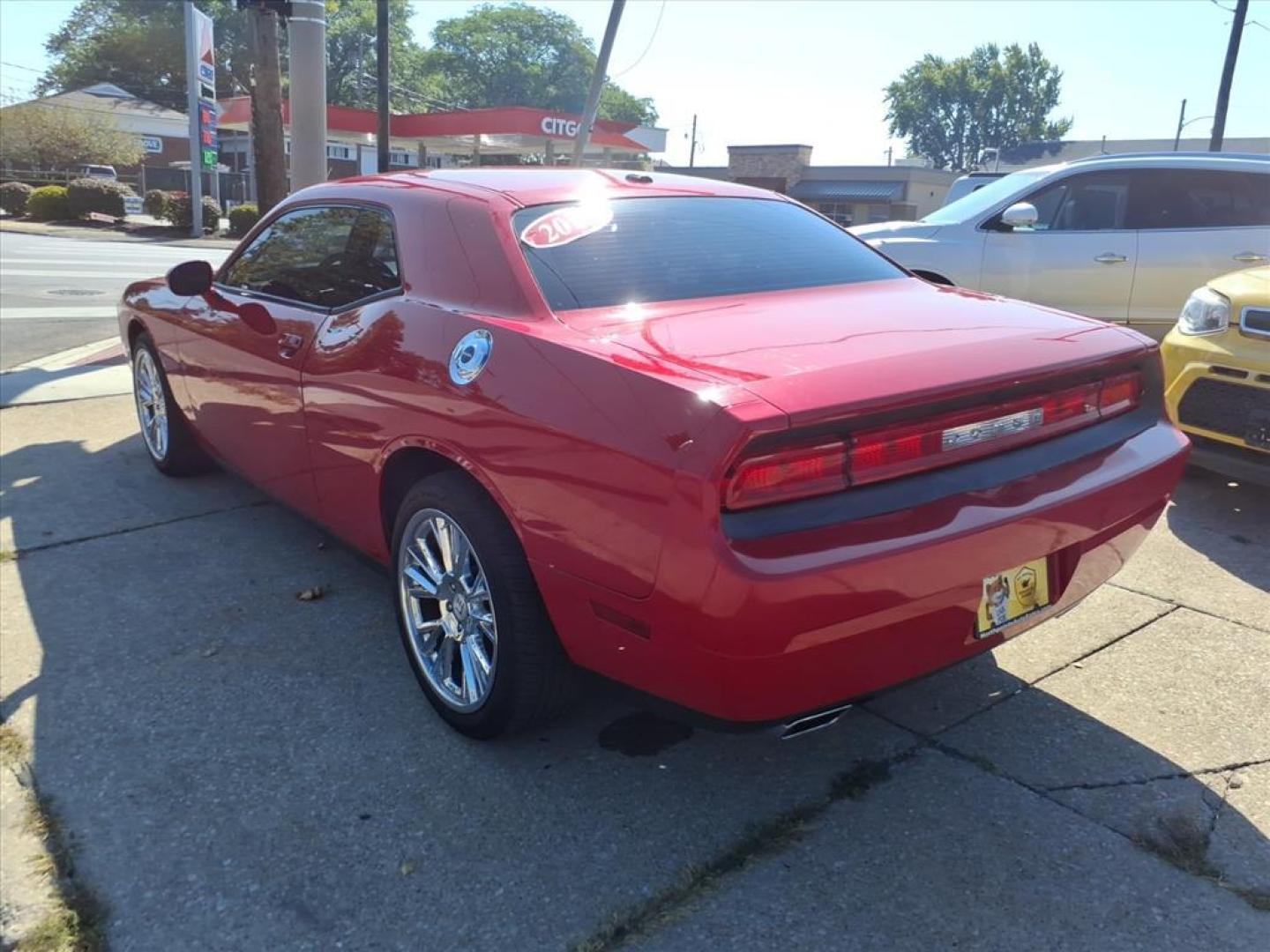 2013 Redline 3 Coat Pearl Dodge Challenger SXT (2C3CDYAG3DH) with an 3.6L Pentastar 3.6L V6 305hp 268ft. lbs. Sequential Multiport Fuel Injection engine, 5-Speed Shiftable Automatic transmission, located at 5505 N. Summit St., Toledo, OH, 43611, (419) 729-2688, 41.654953, -83.530014 - Photo#20