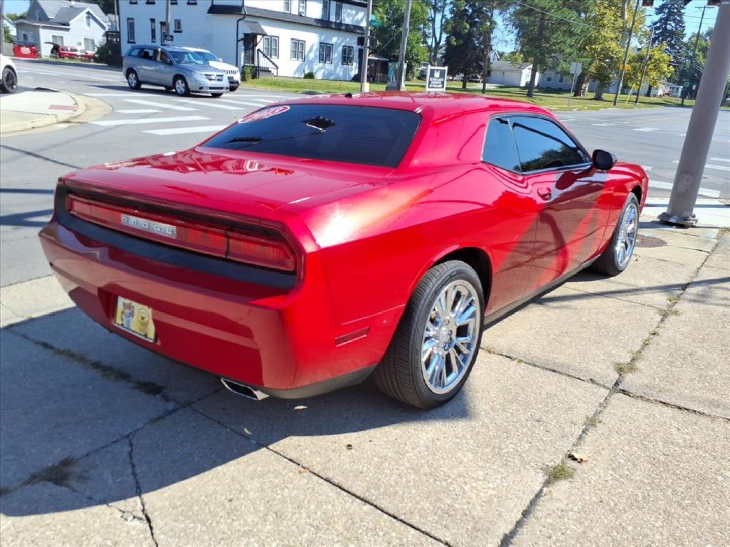 2013 Redline 3 Coat Pearl Dodge Challenger SXT (2C3CDYAG3DH) with an 3.6L Pentastar 3.6L V6 305hp 268ft. lbs. Sequential Multiport Fuel Injection engine, 5-Speed Shiftable Automatic transmission, located at 5505 N. Summit St., Toledo, OH, 43611, (419) 729-2688, 41.654953, -83.530014 - Photo#22